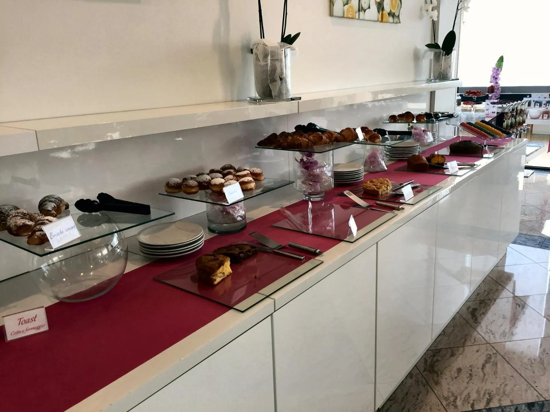 Breakfast in Hotel Byron