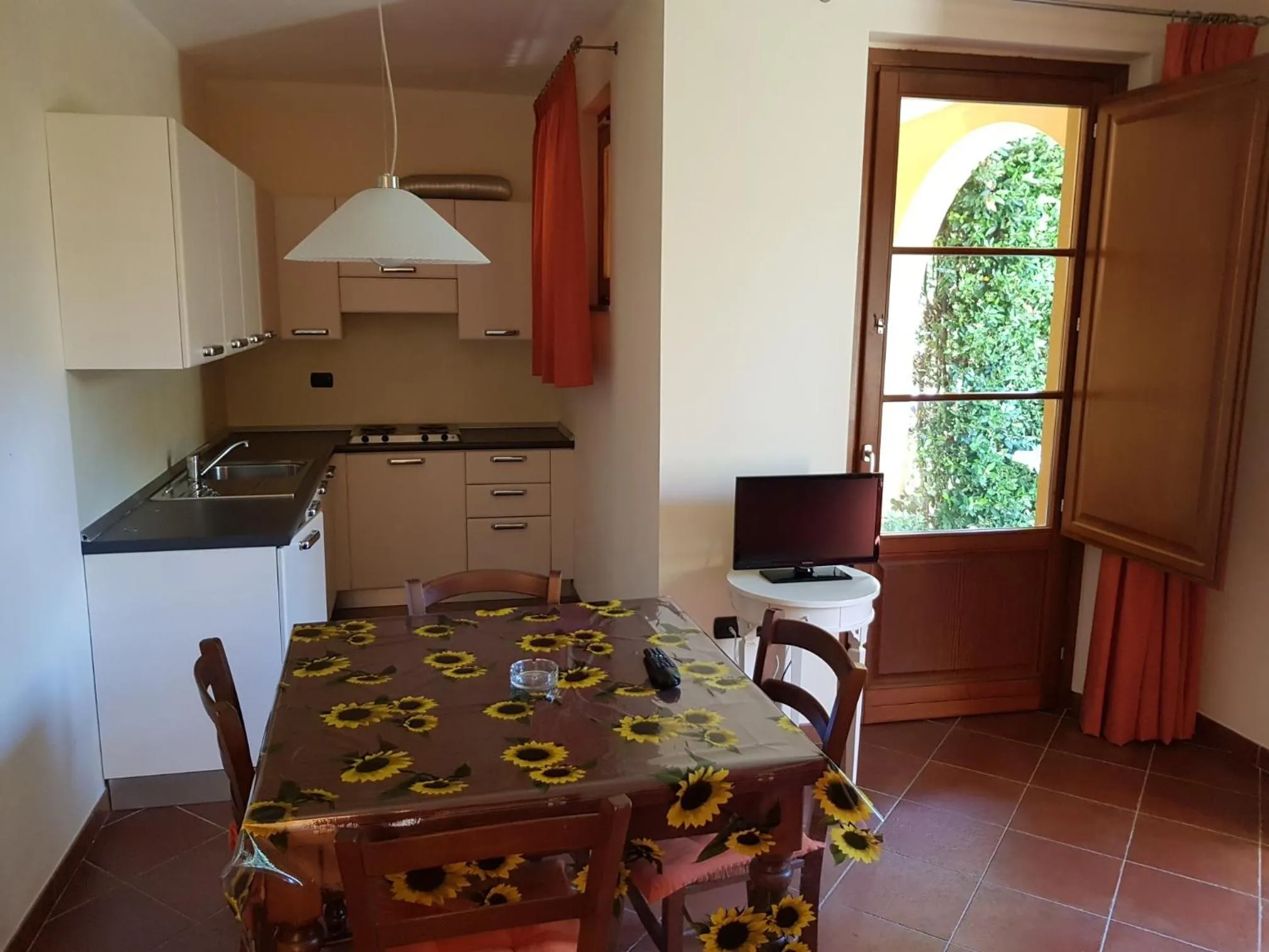 Kitchen or kitchenette in Villaggio Turistico Airone