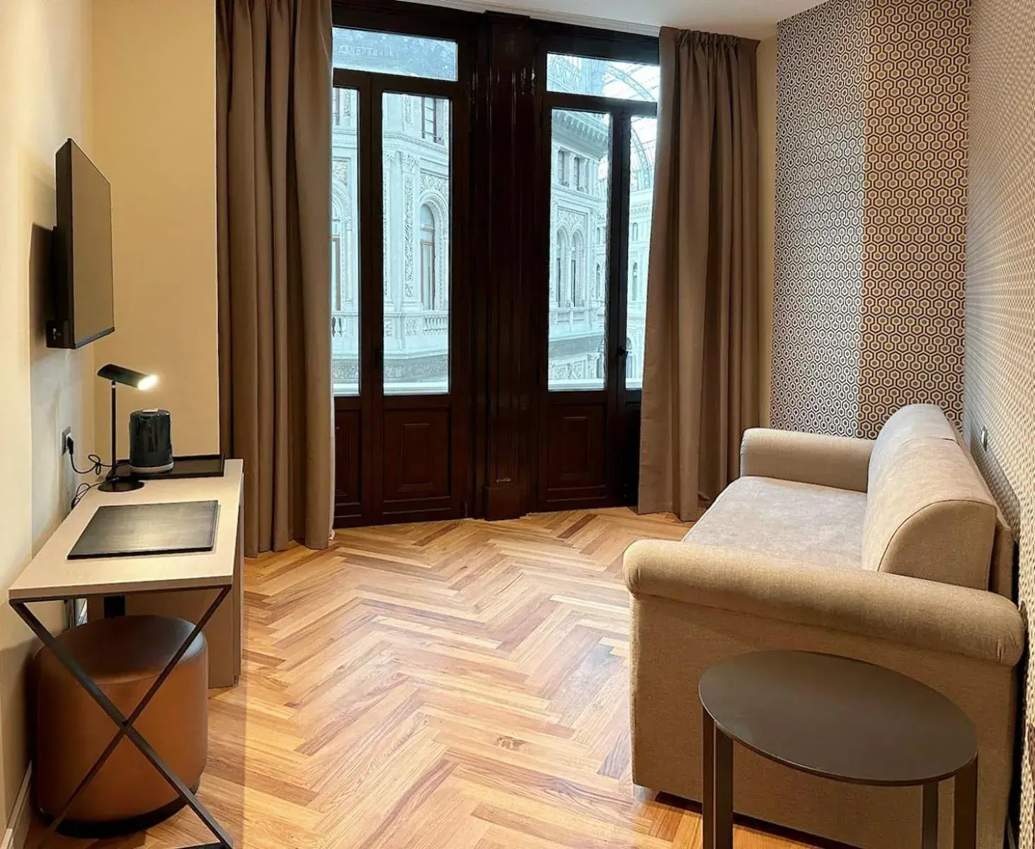 Executive Suite - single occupancy in Caruso Place Luxury Rooms & Suites Executive Suite - single occupancy in Caruso Place Luxury Rooms & Suites