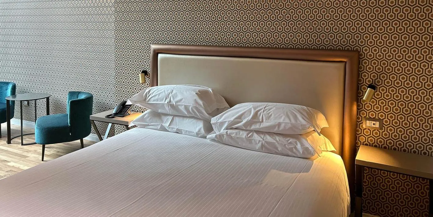 Bedroom, Bed in Caruso Place Luxury Rooms & Suites