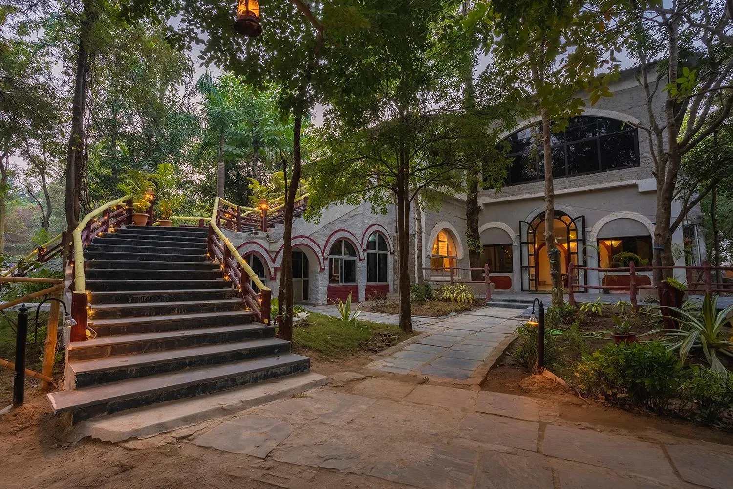 Property building in Jungle King Resort