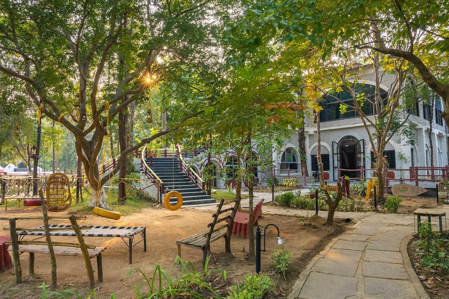 Restaurant/places to eat in Jungle King Resort