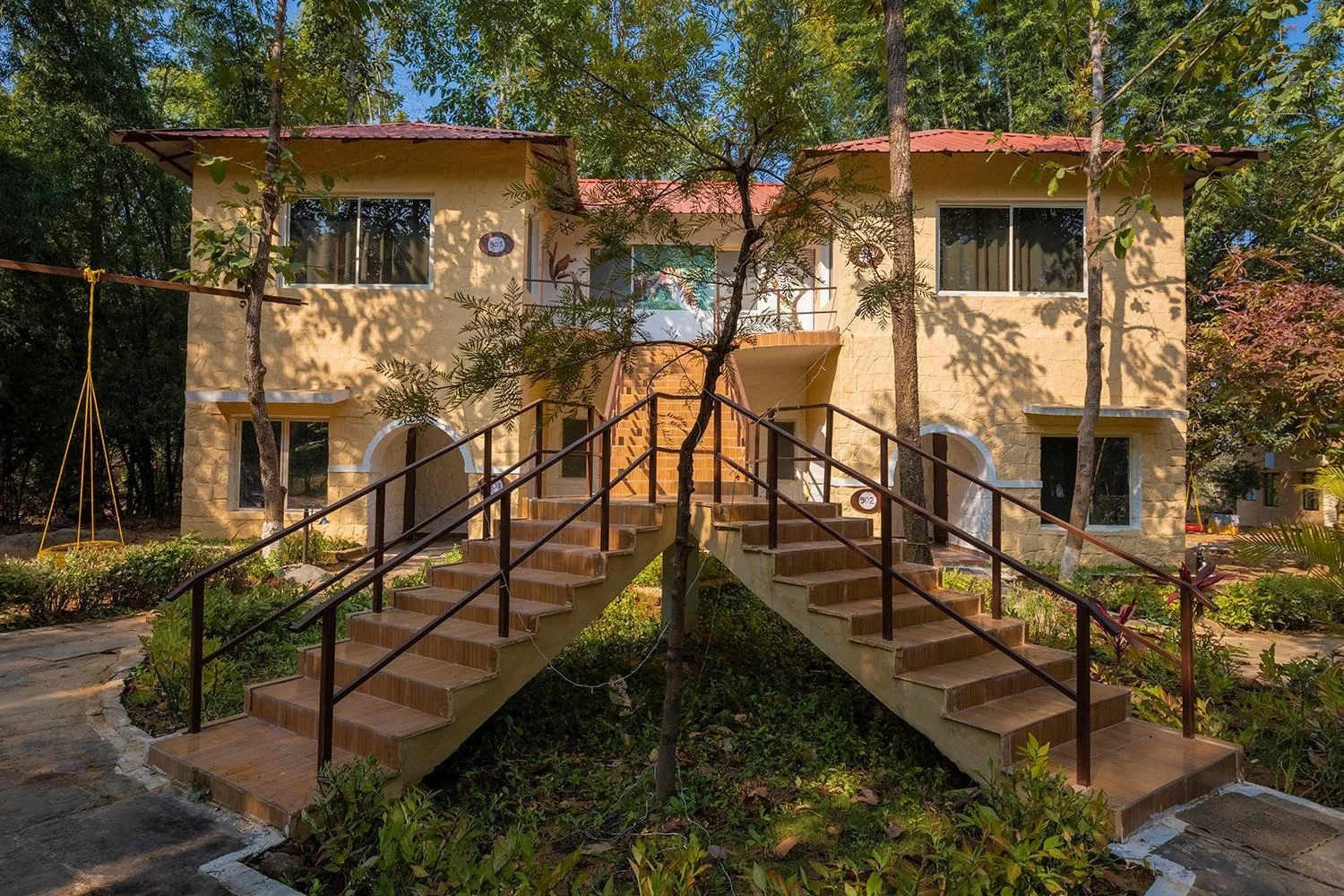 Property building in Jungle King Resort
