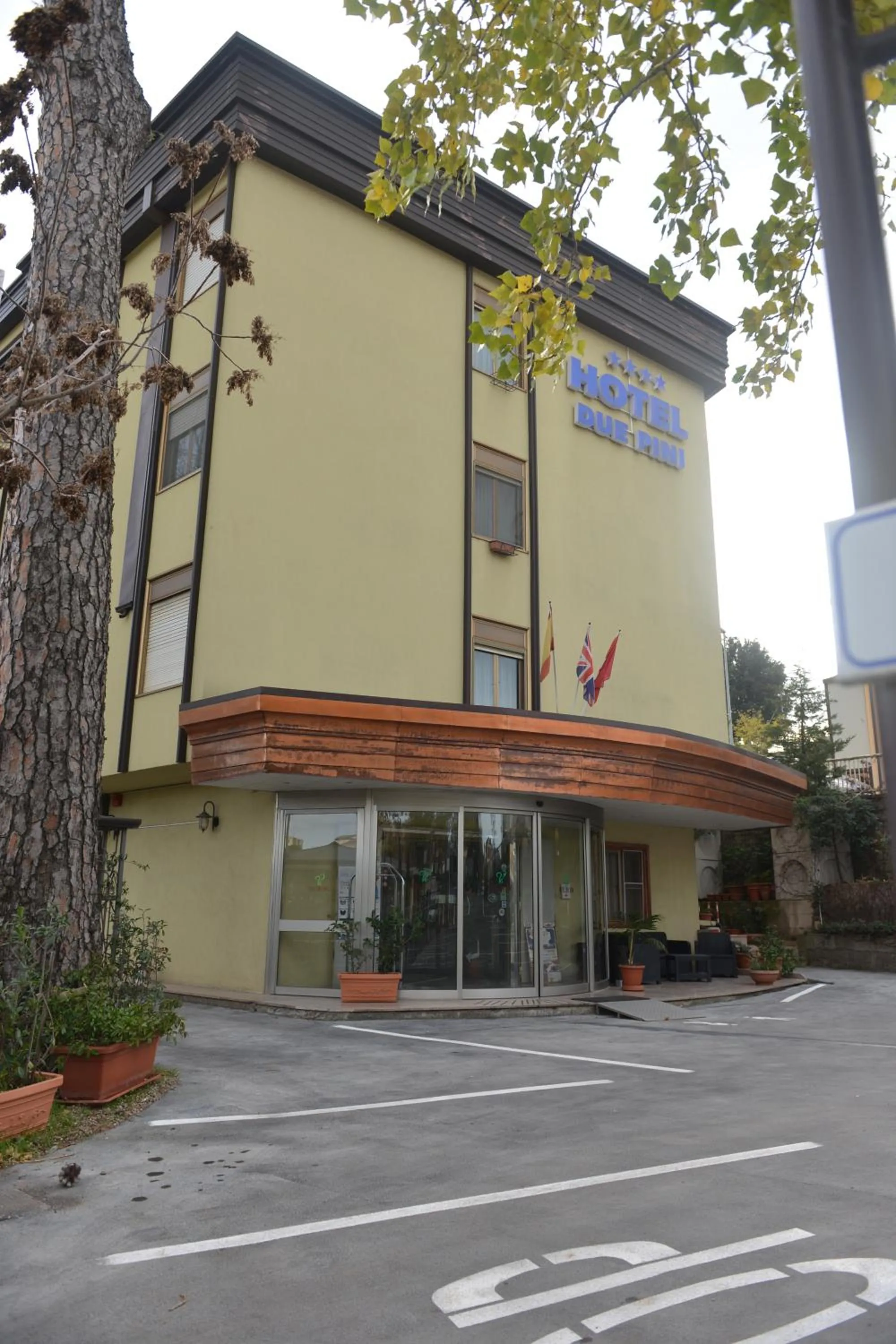 Property building in Hotel Due Pini