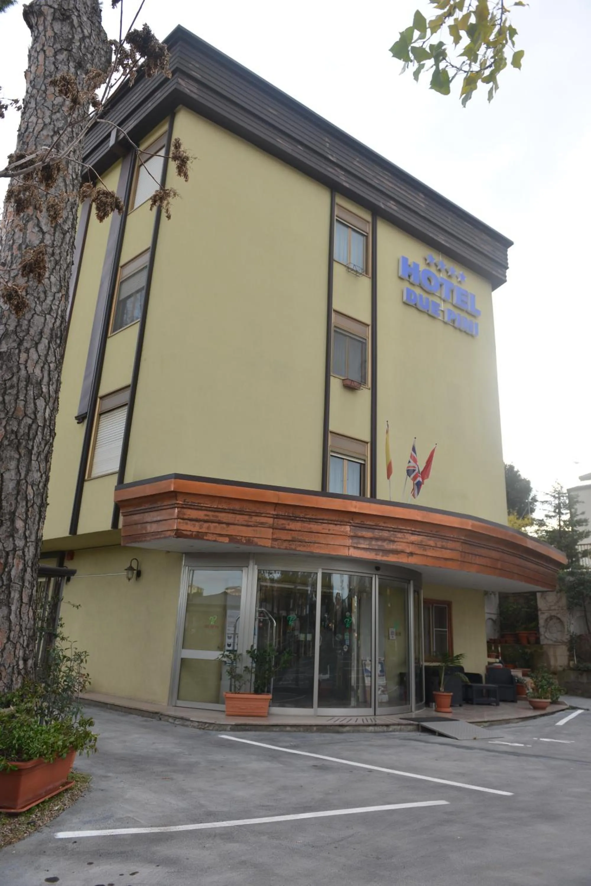 Property building in Hotel Due Pini