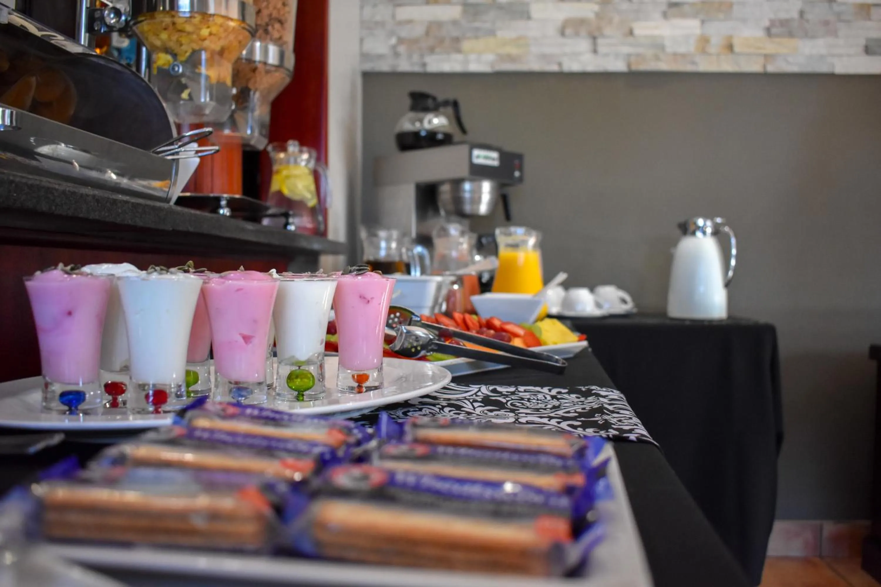 Food and drinks in Waterfalls Boutique Hotel