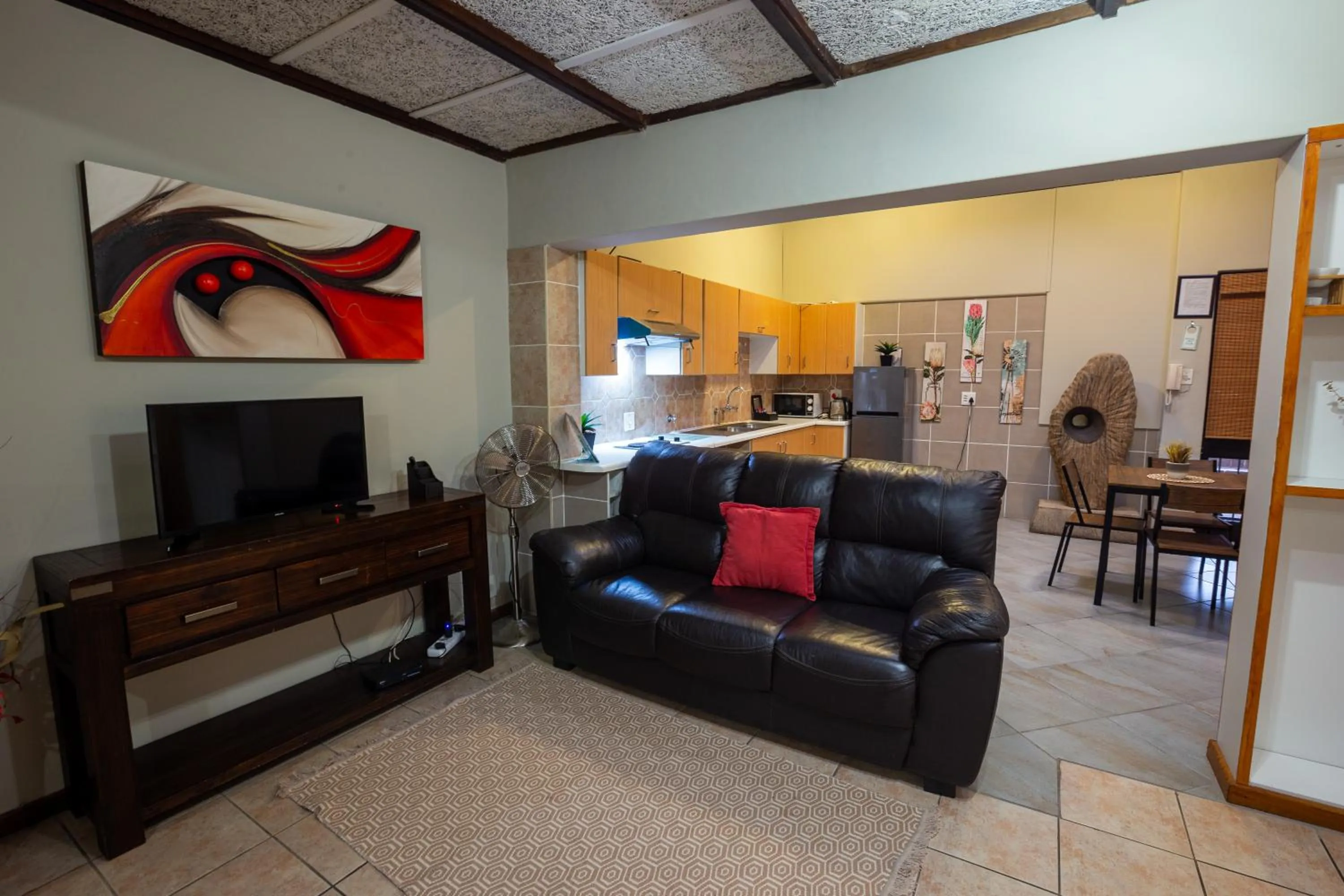 Living room in Waterfalls Boutique Hotel