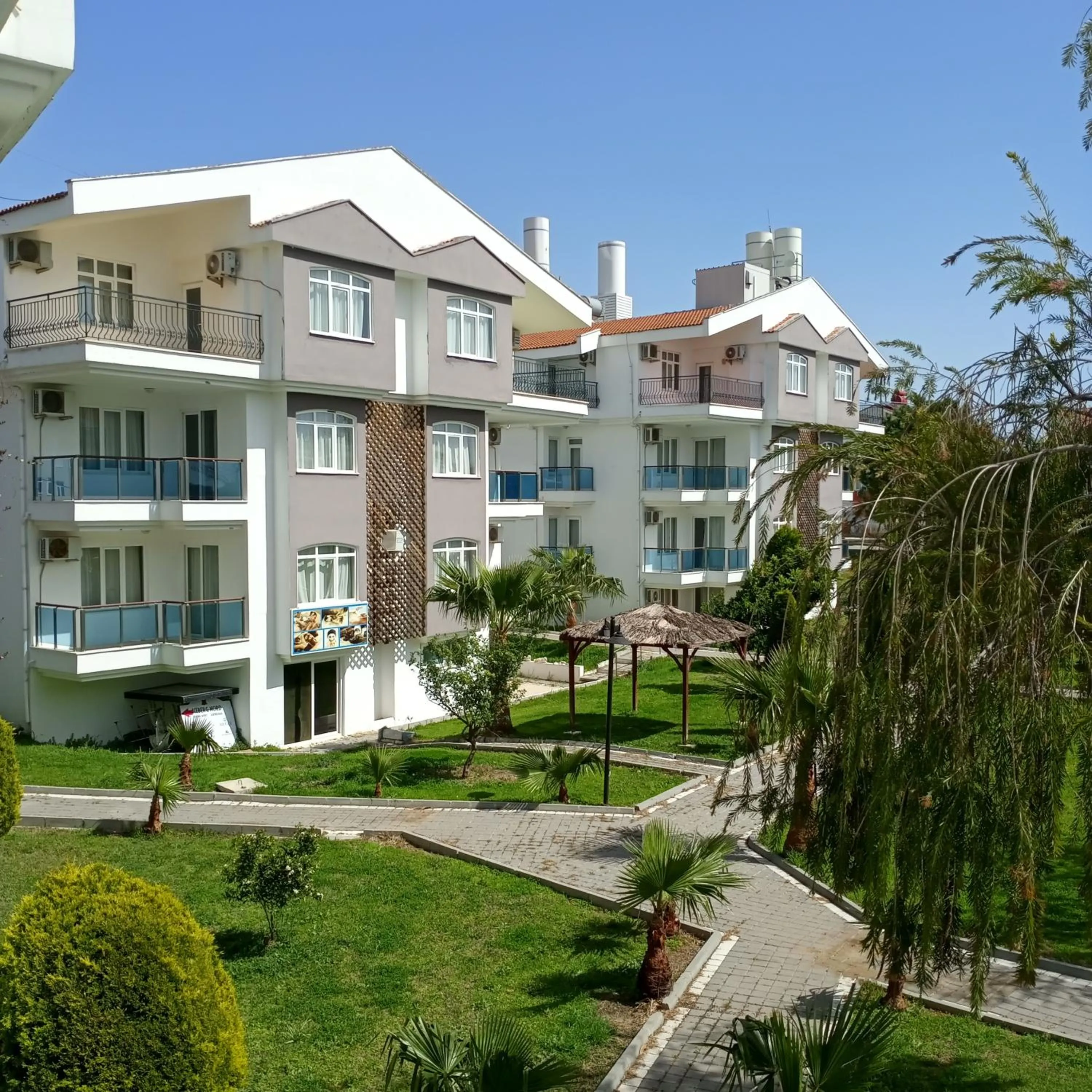 Property building in Irem Garden Hotel & Apartments