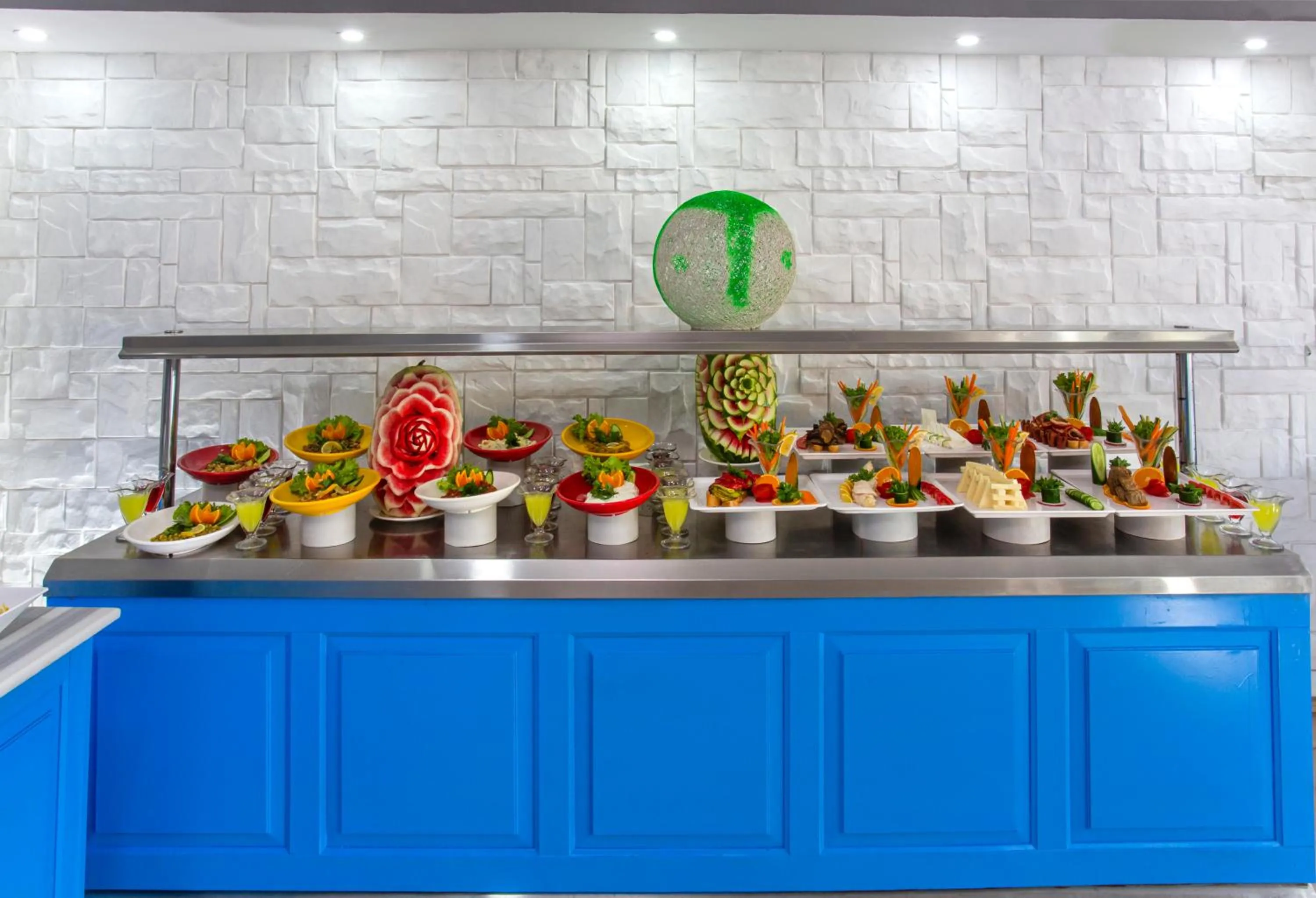 Food in Irem Garden Hotel & Apartments