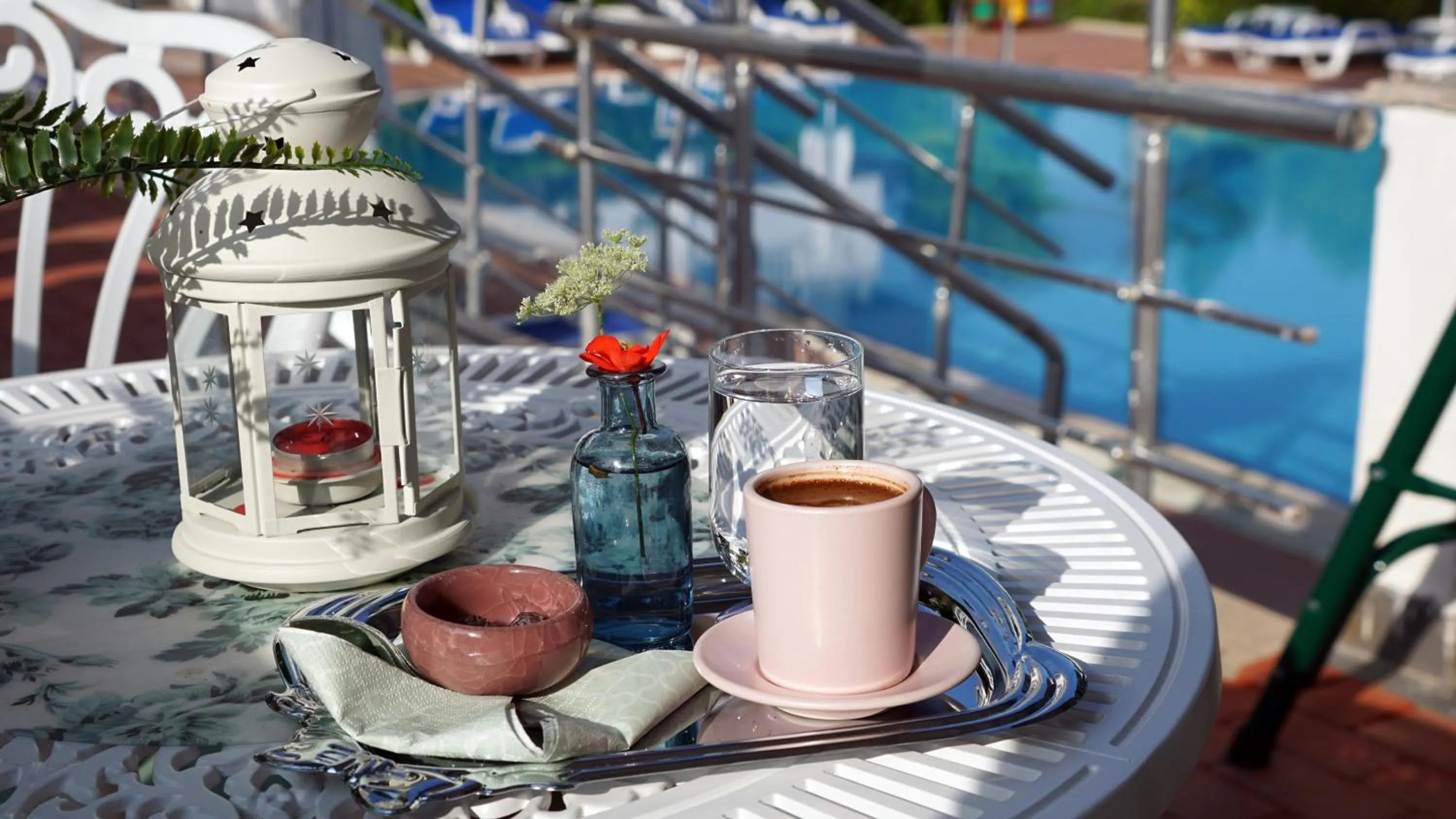 Coffee/tea facilities in Irem Garden Hotel & Apartments