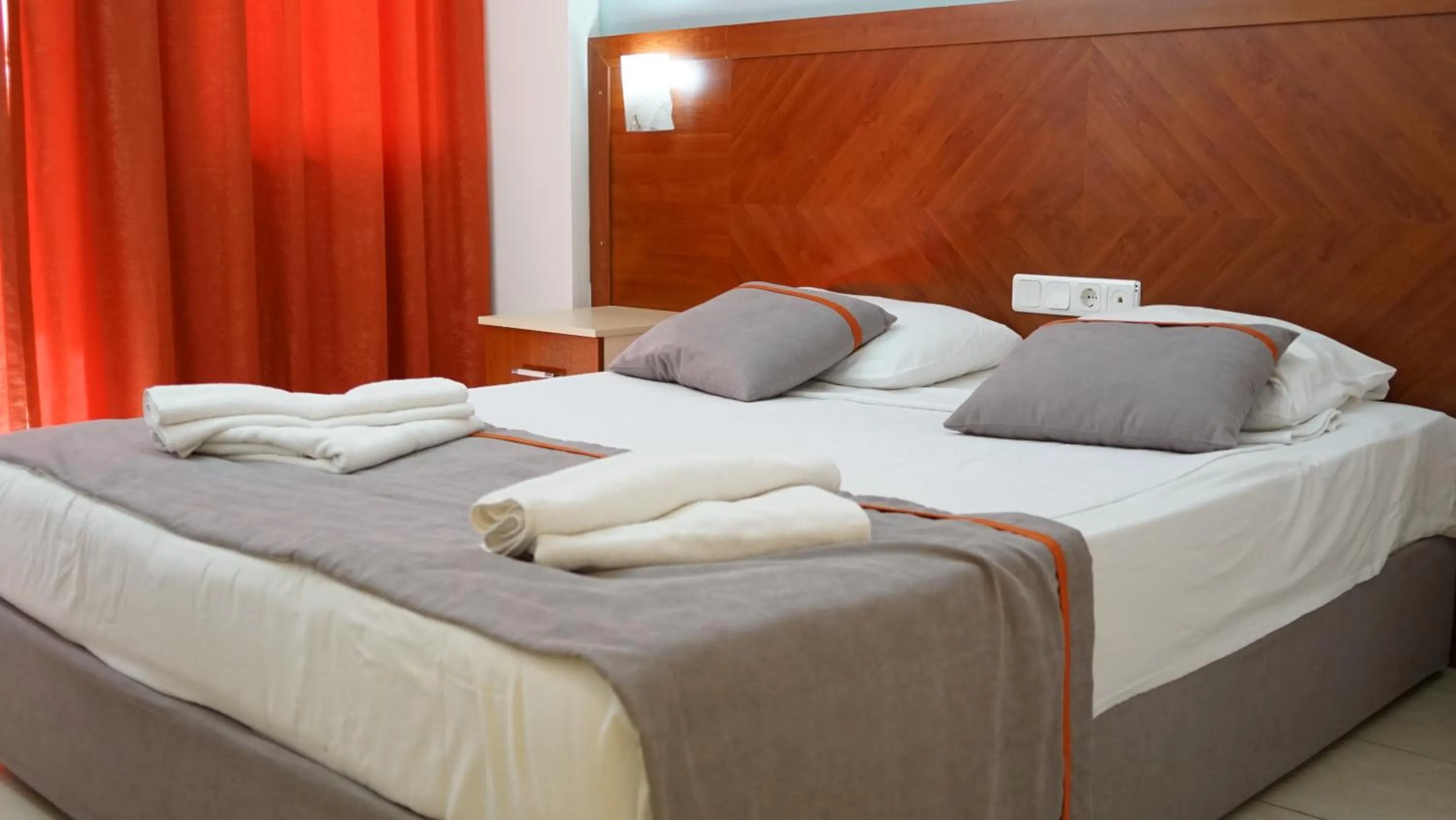 Bed in Irem Garden Hotel & Apartments