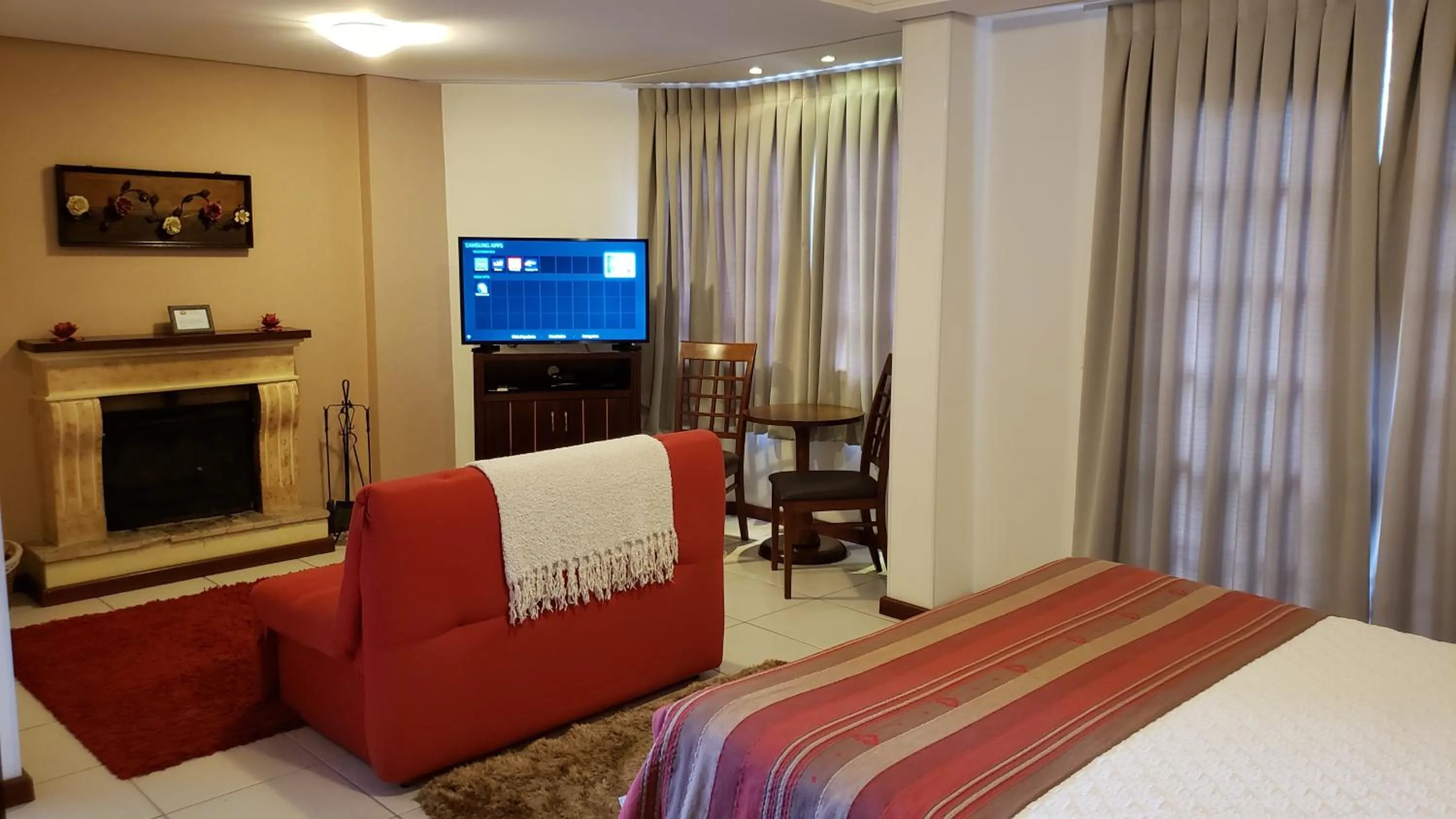 Photo of the whole room, Bed in Pousada Cheverny - Fácil acesso ao centrinho e Baden Bar