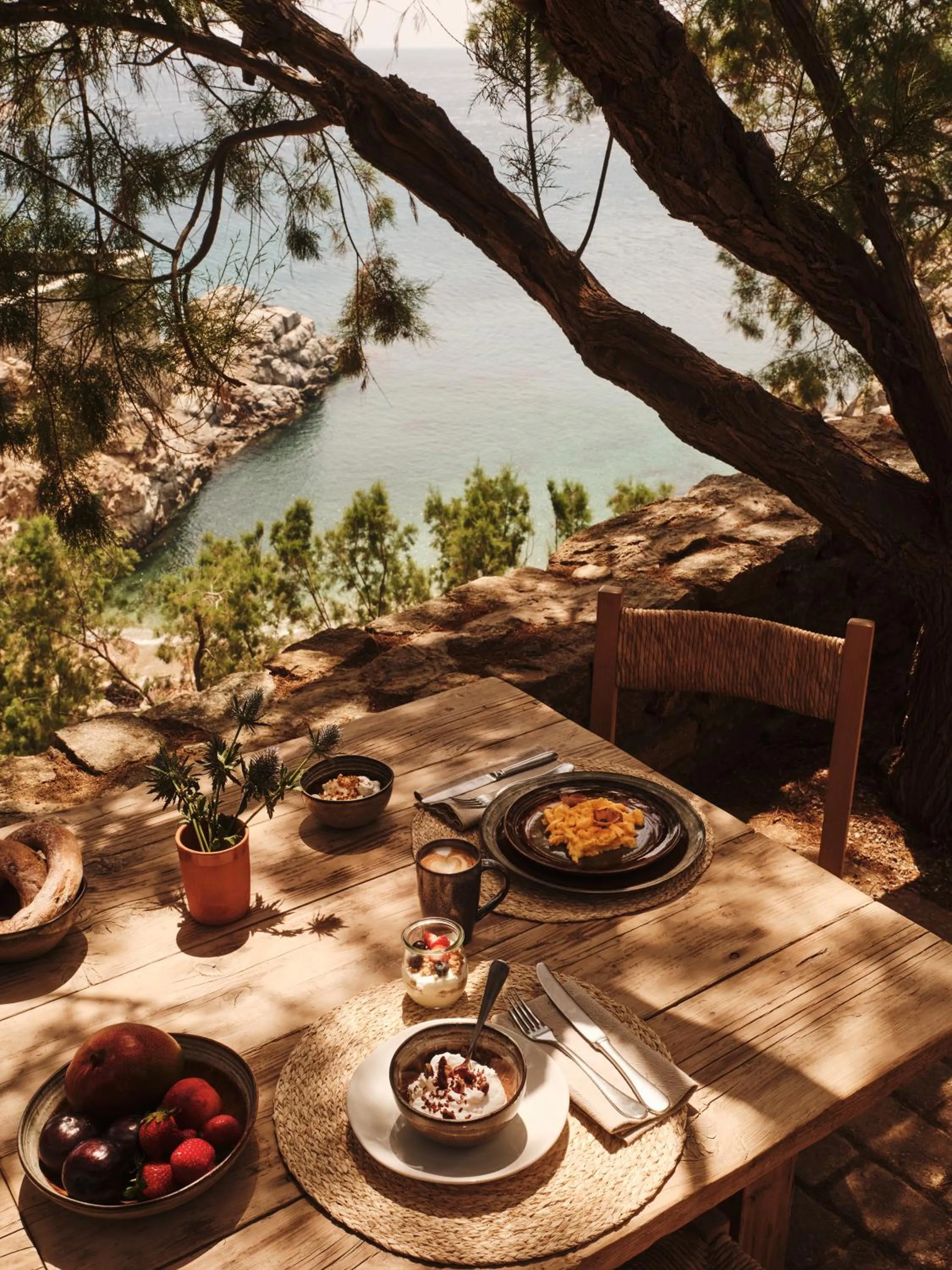 Food and drinks in The Wild by Interni