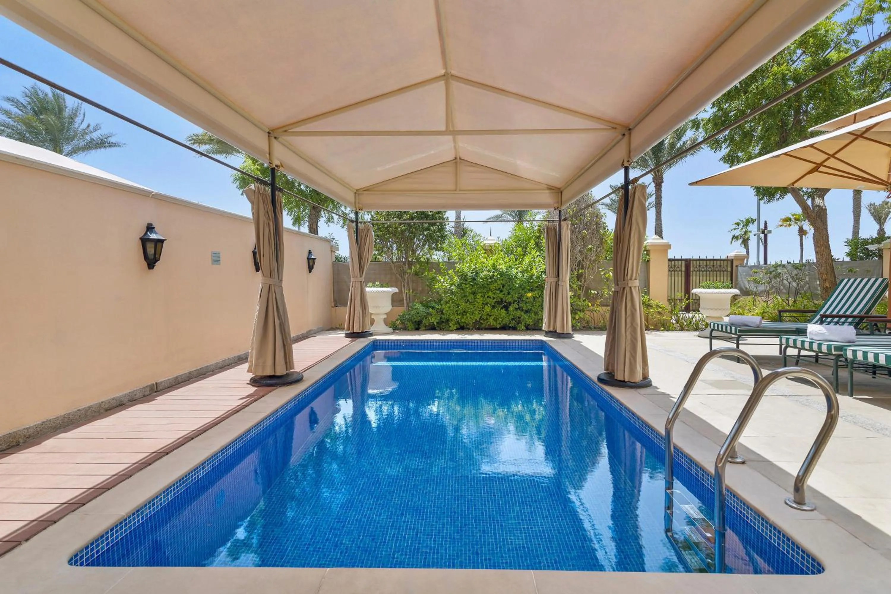 Pool view in Kempinski Hotel & Residences Palm Jumeirah