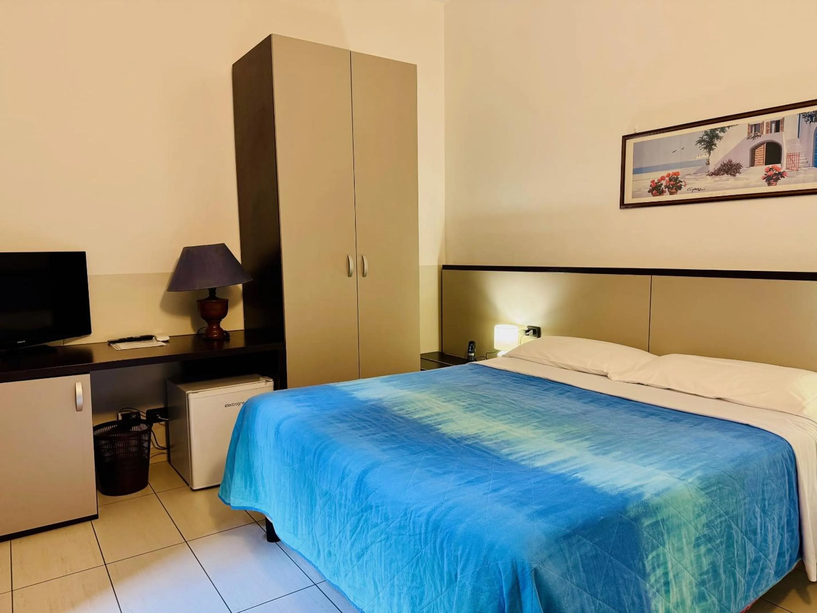 TV and multimedia, Bed in Hotel Marco's