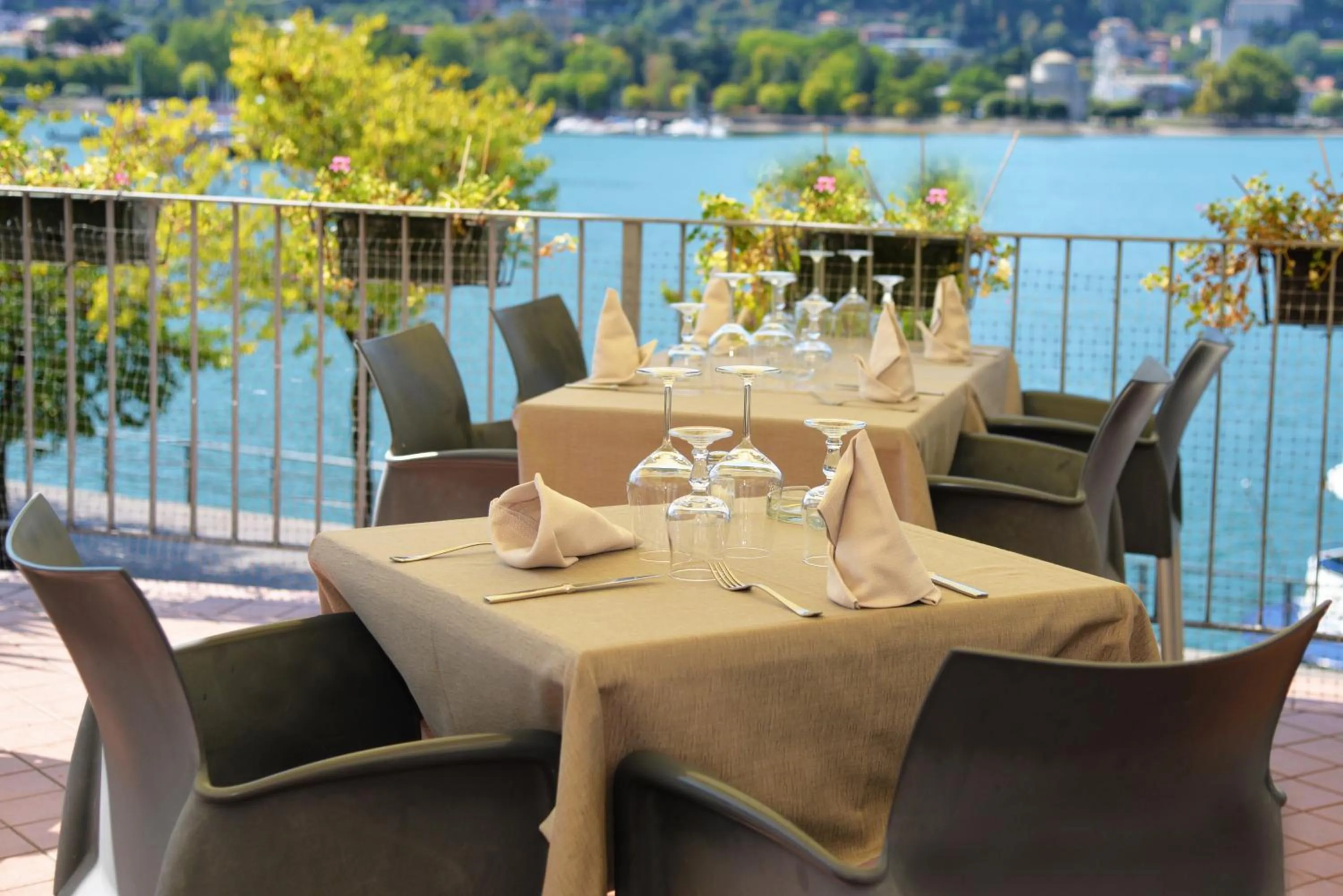 Restaurant/places to eat in Hotel Marco's