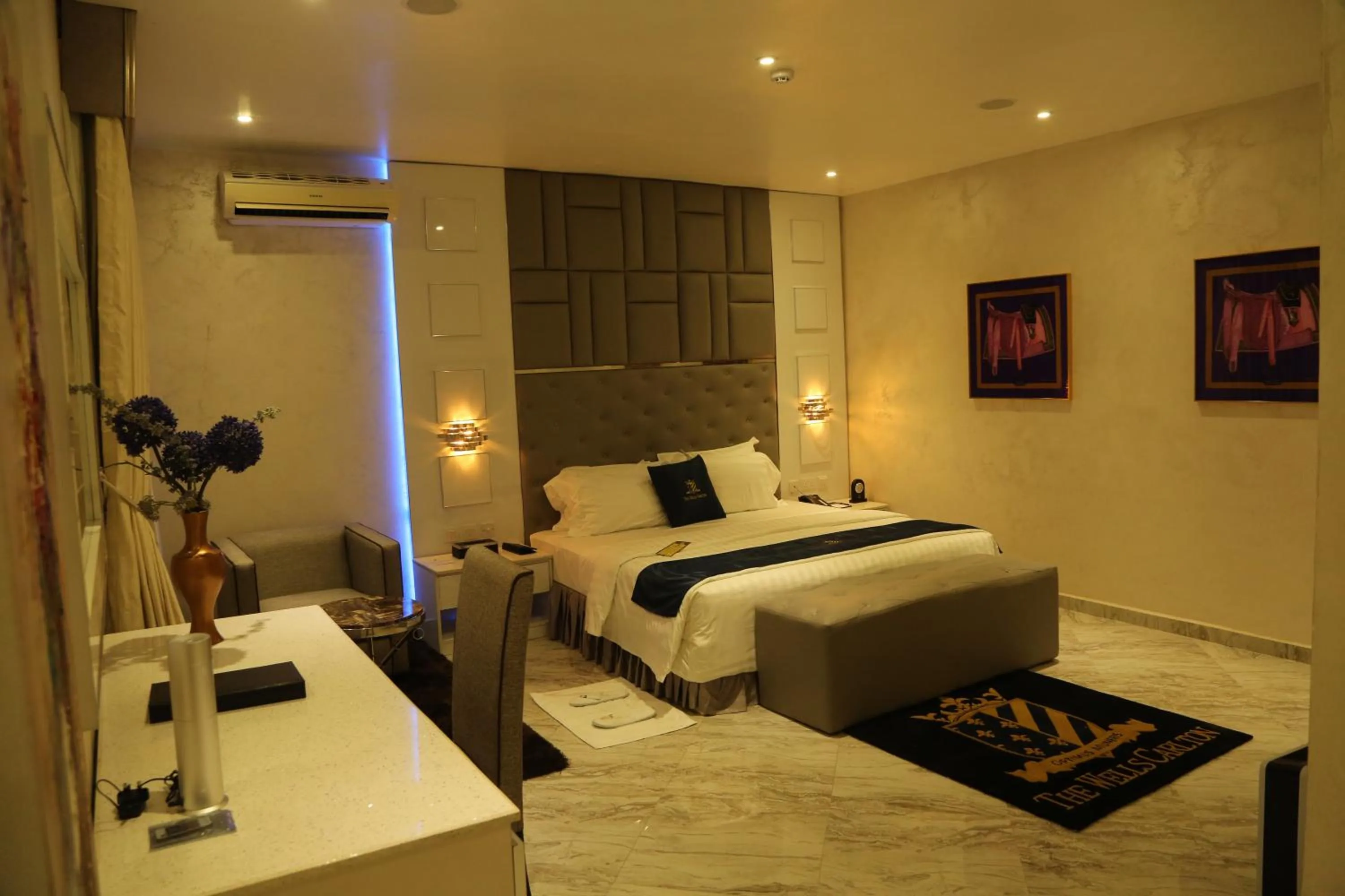 Bed in The Wells Carlton