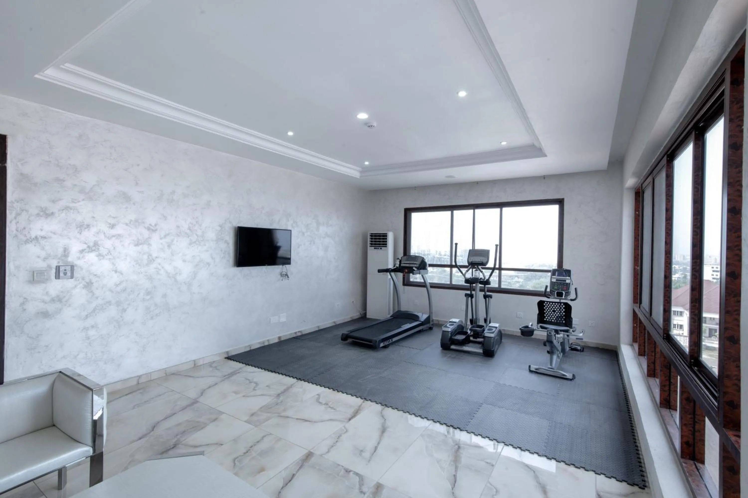 Fitness centre/facilities in The Wells Carlton