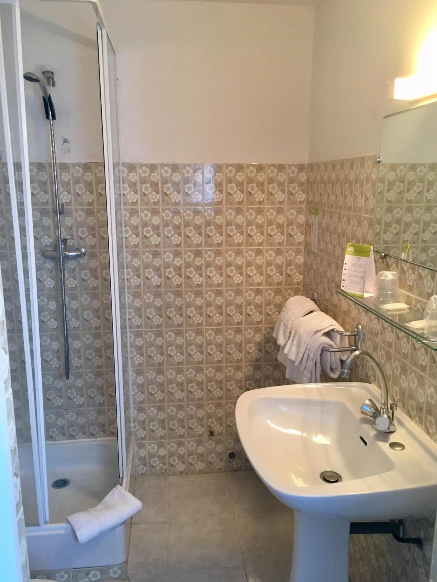 Shower in L'Isula Rossa