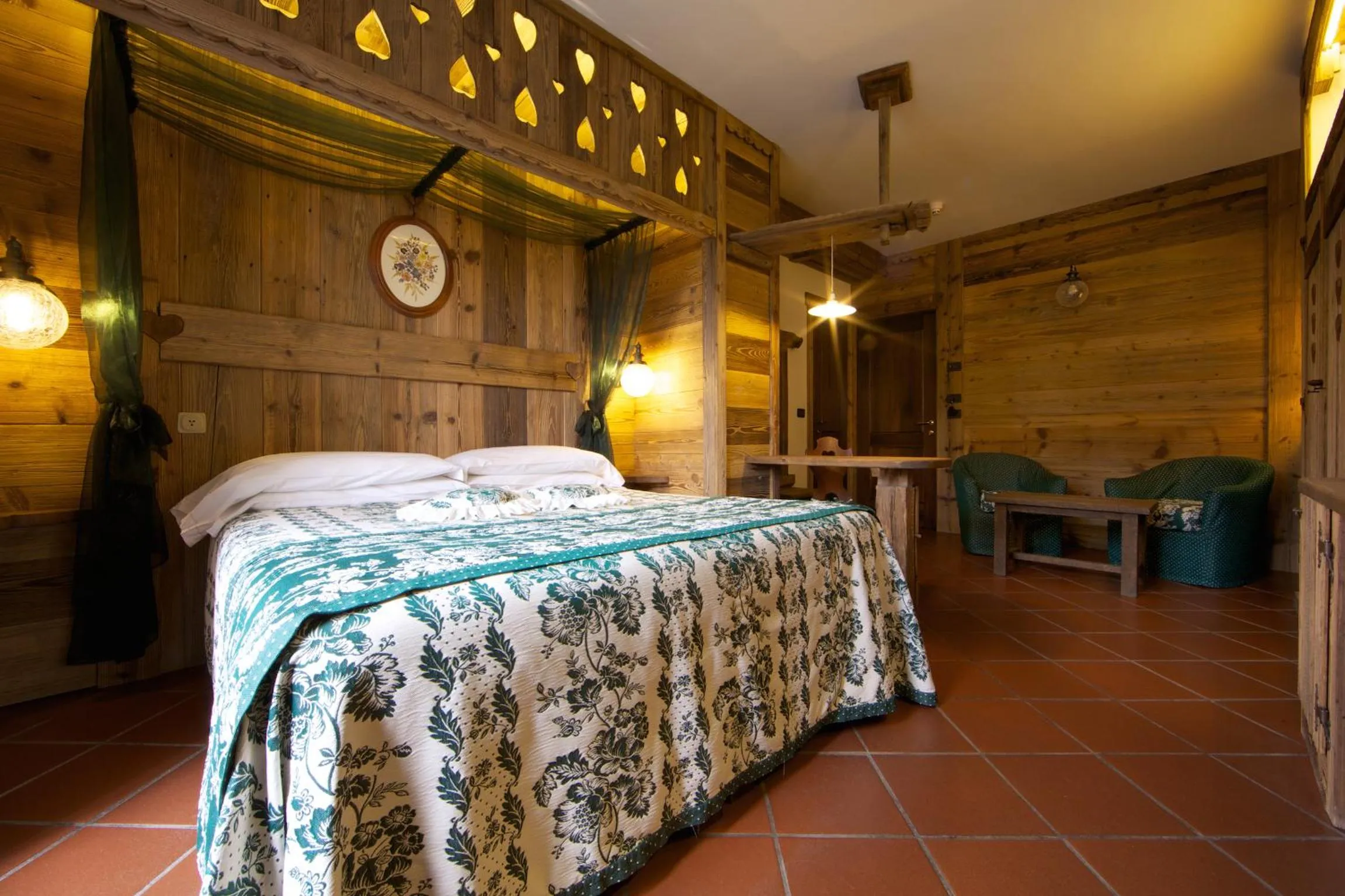 Decorative detail, Bed in Hotel Milleluci