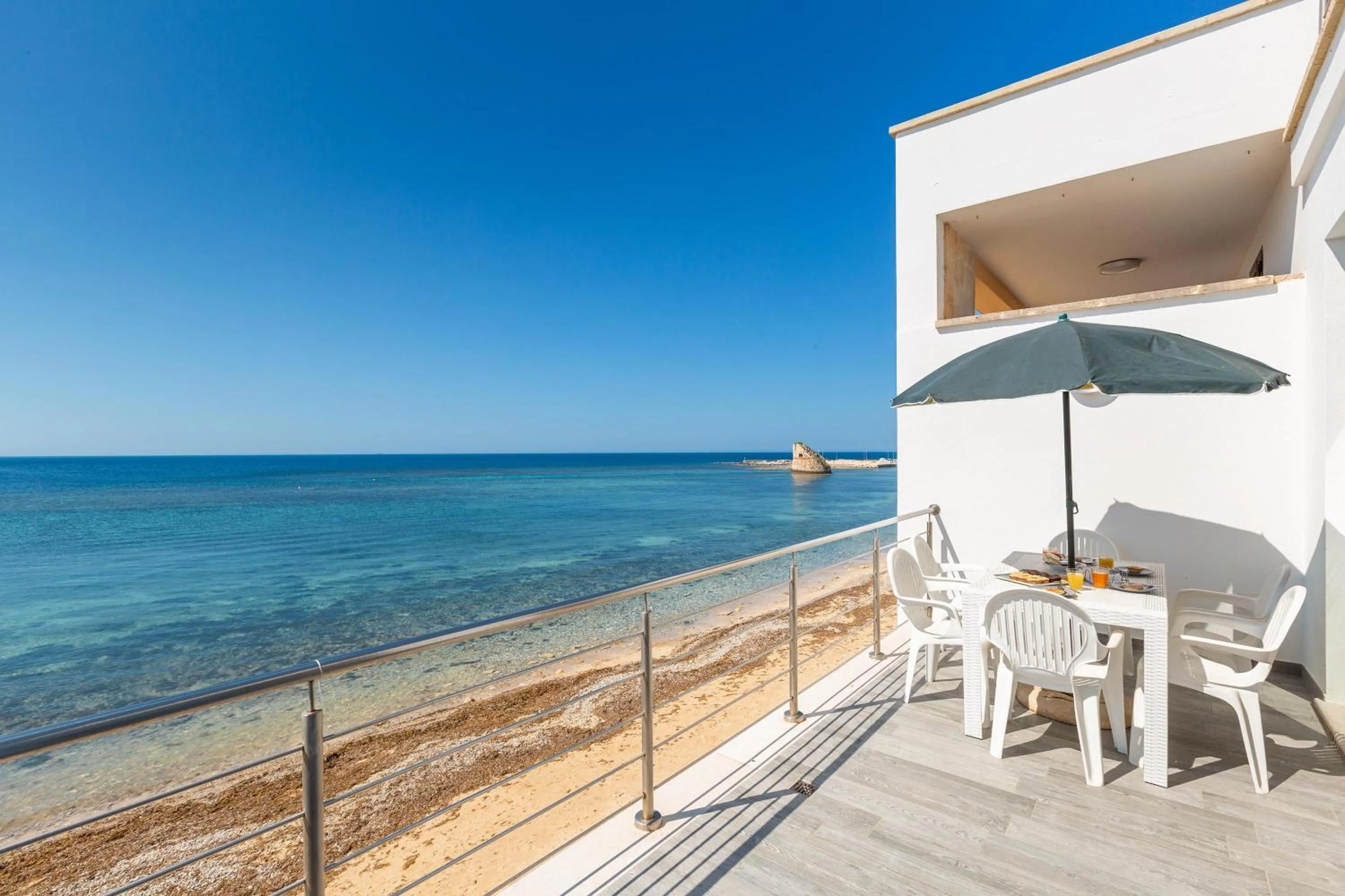 Un sogno sul mare by BarbarHouse