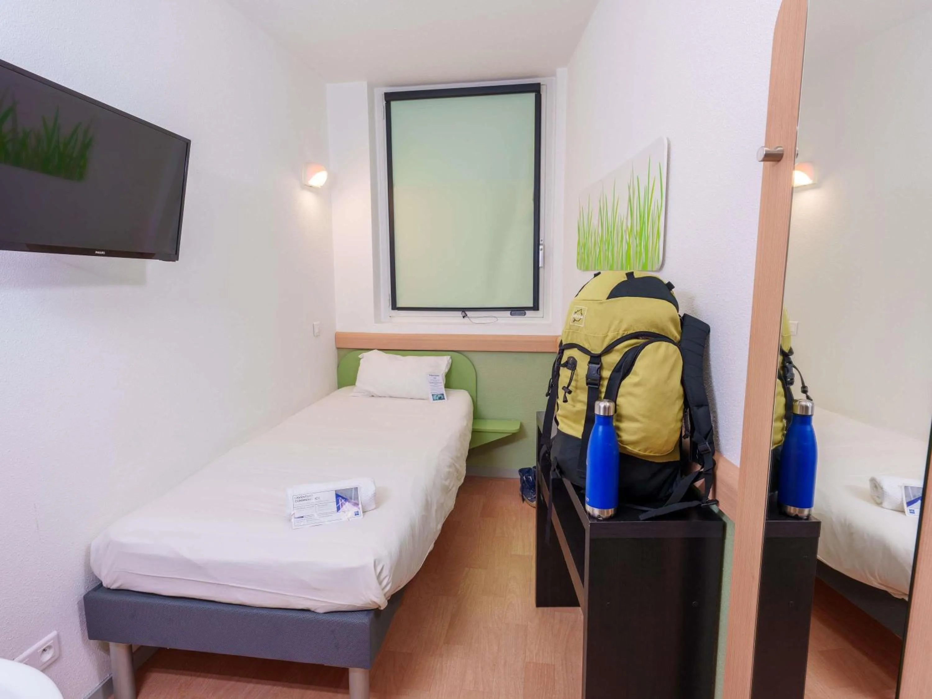 Bedroom, Bed in ibis budget Saint-Quentin Centre Gare