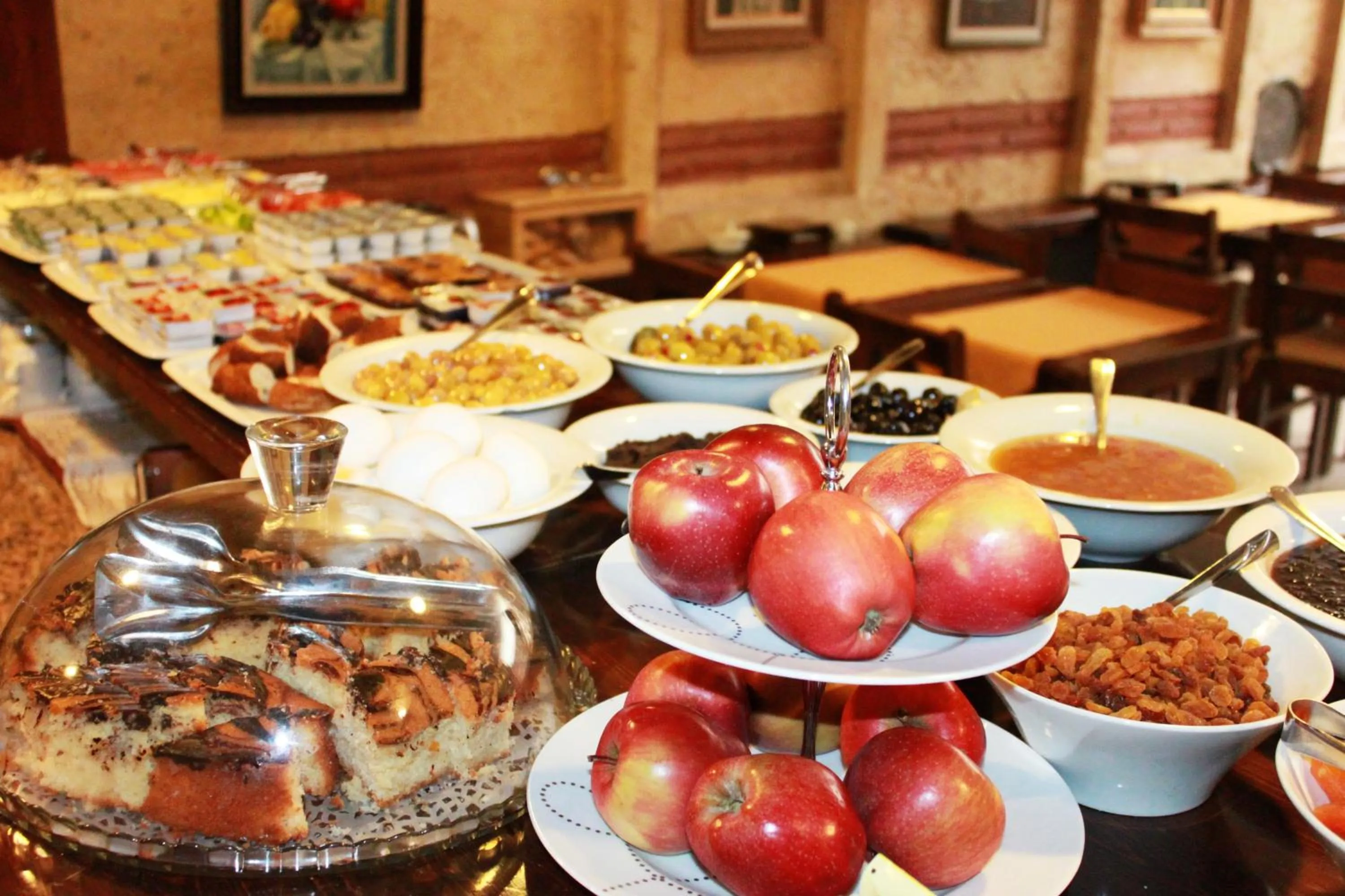 Buffet breakfast in Hotel SultanHill