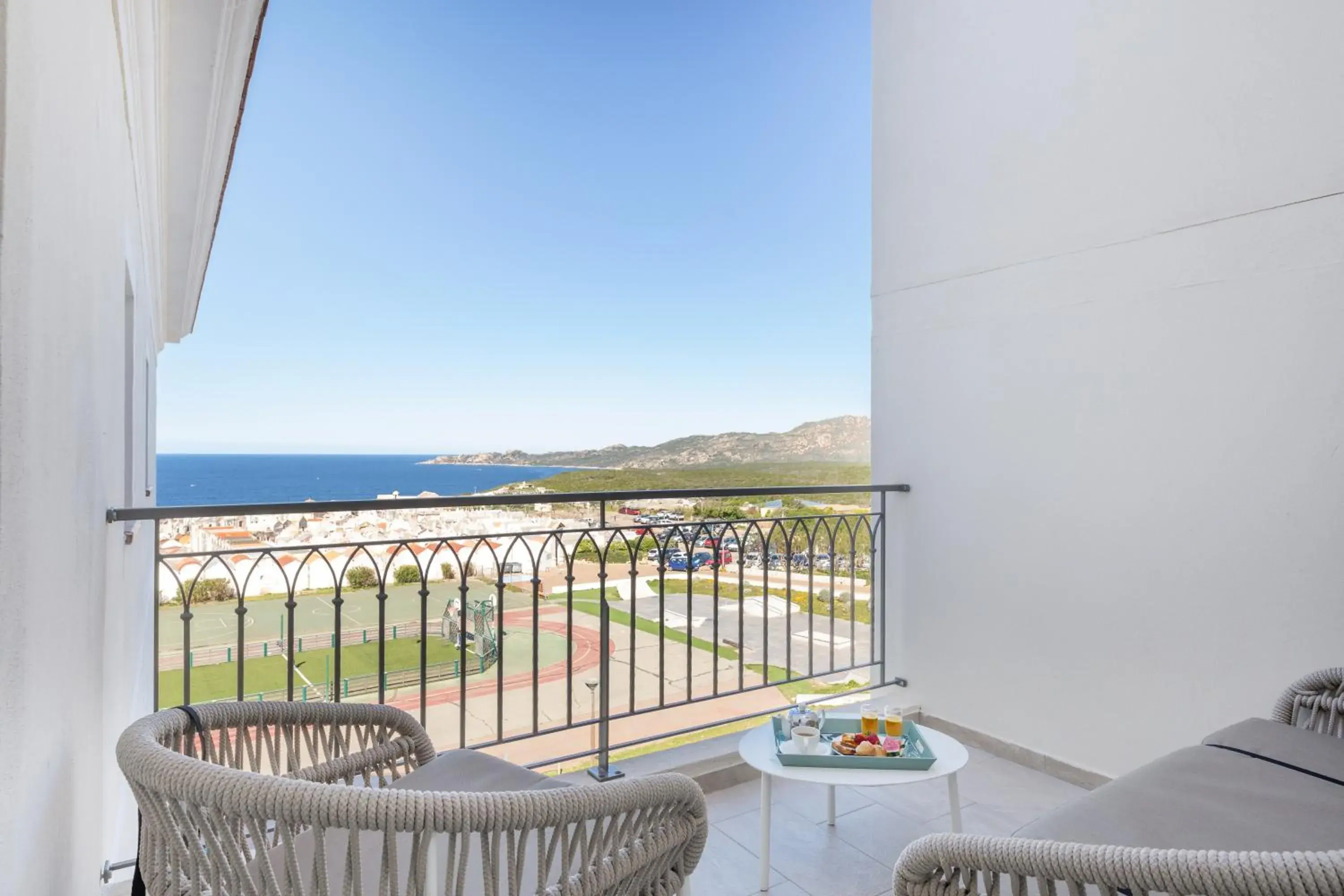 Superior Double Room with Balcony View of Courtyard, Marine Cemetery and Sea in Santateresa Superior Double Room with Balcony View of Courtyard, Marine Cemetery and Sea in Santateresa