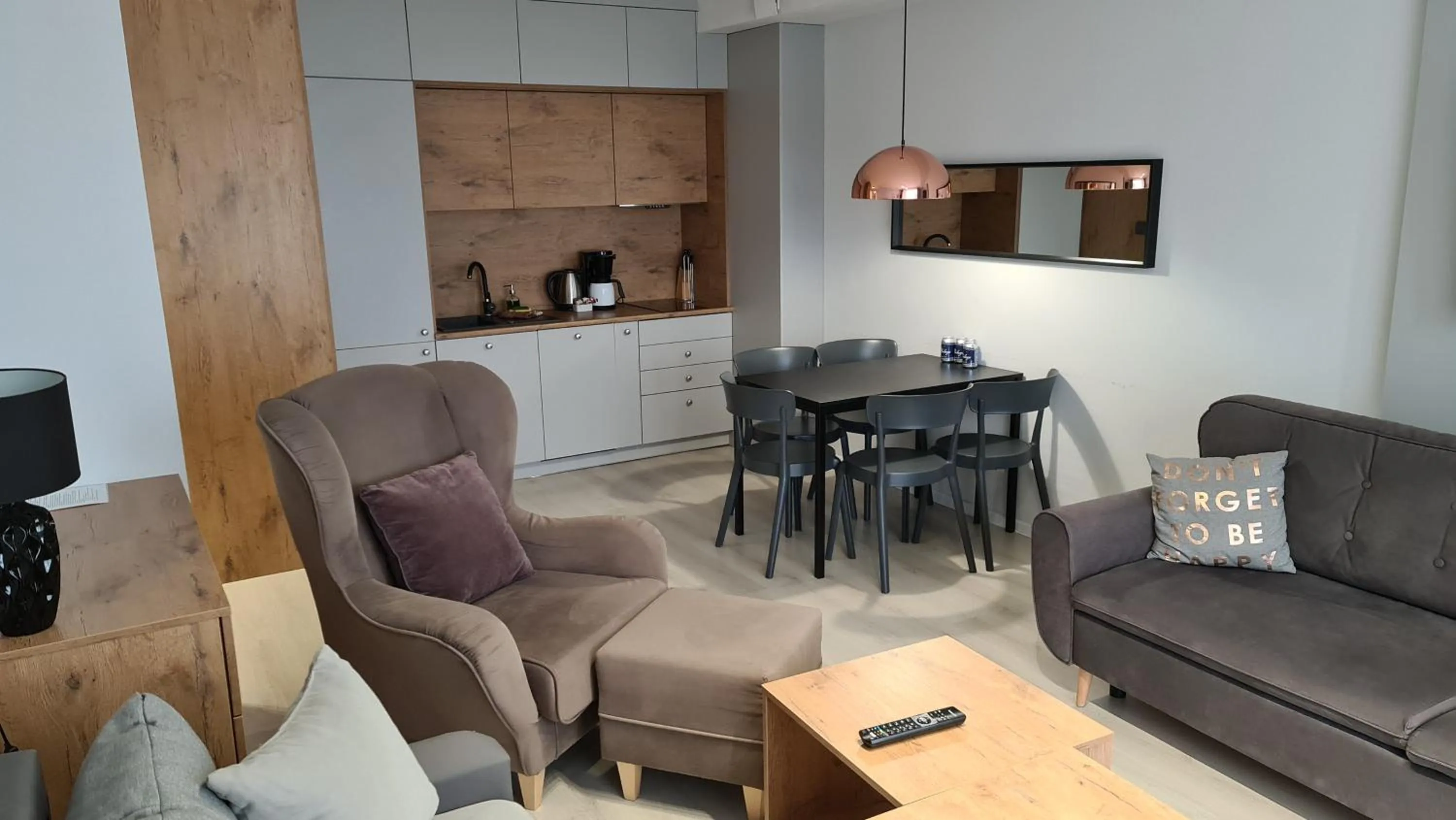 Restaurant/places to eat in Apartamenty Rondo