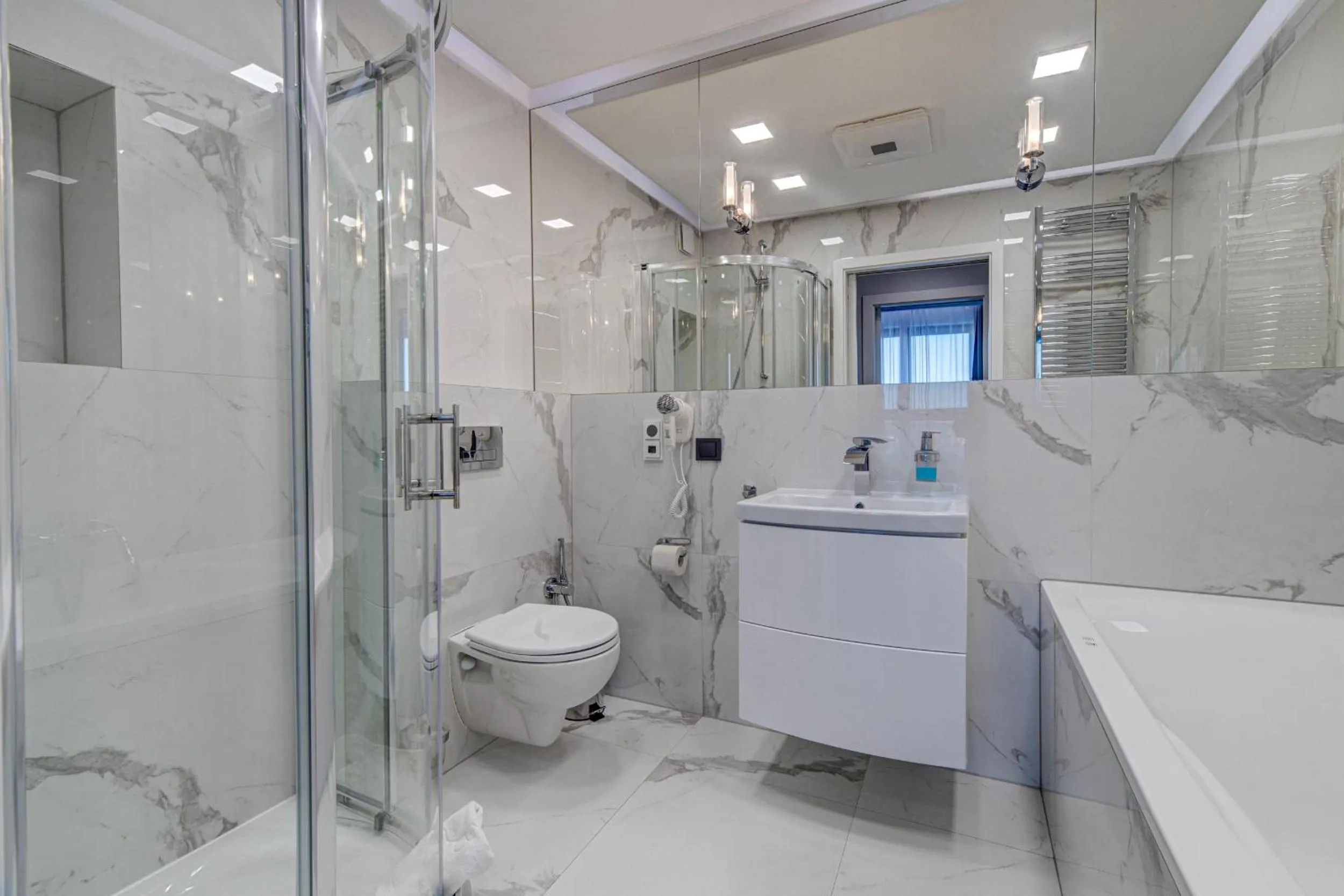 Shower in Apartamenty Rondo