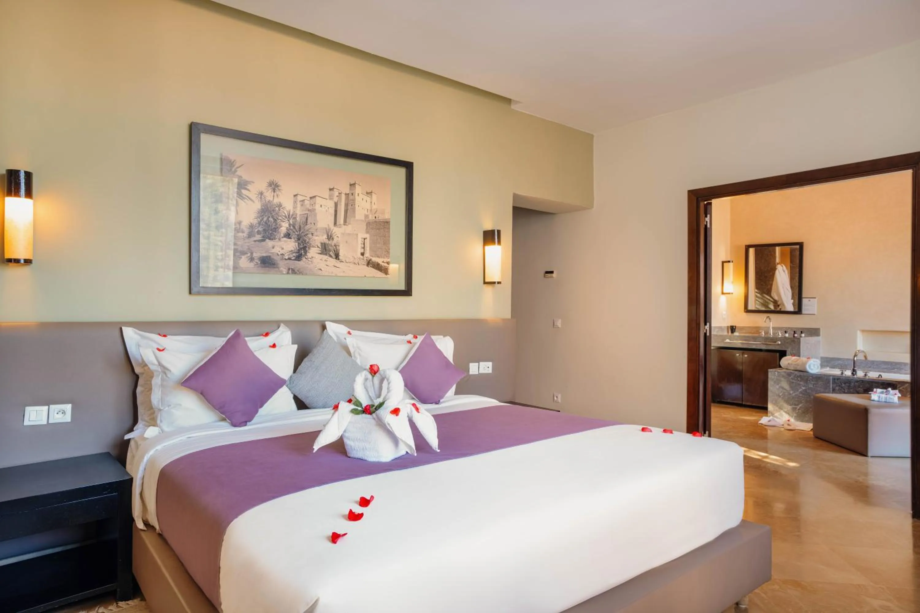 Bedroom, Bed in Al Maaden Villa Hotel & Spa