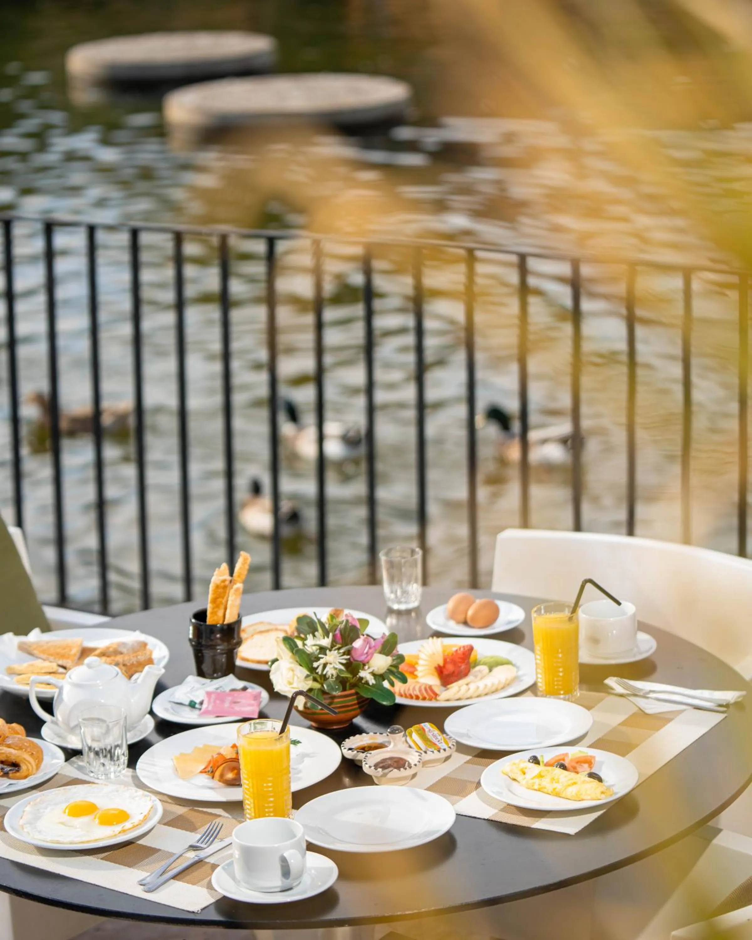 Breakfast in Al Maaden Villa Hotel & Spa