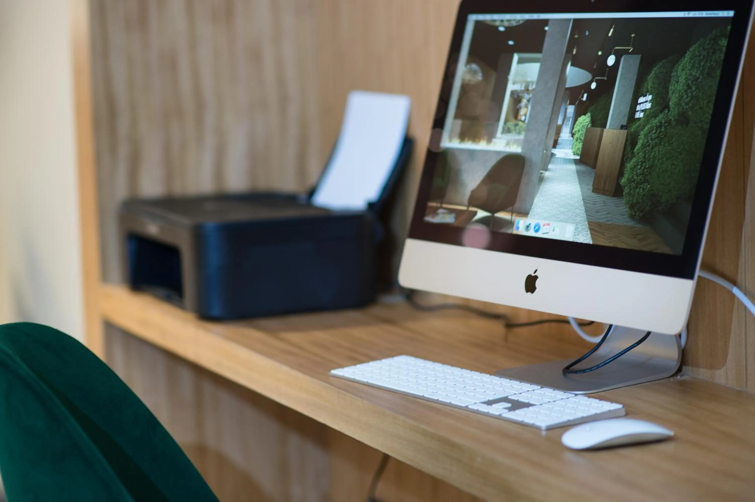 TV and multimedia in 9Hotel Paquis