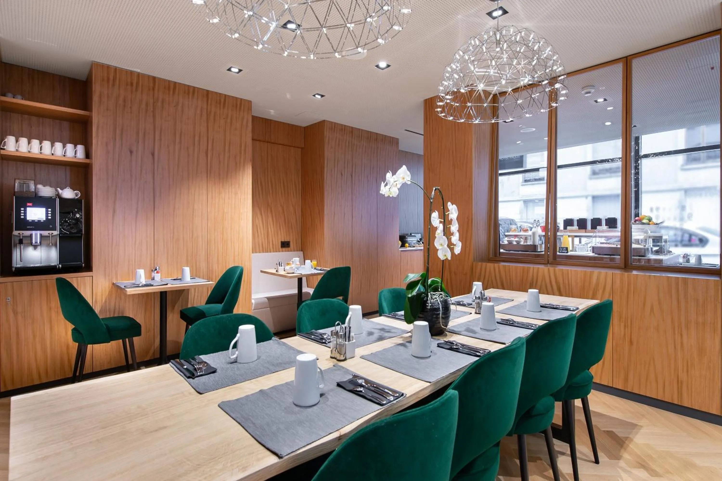 Breakfast in 9Hotel Paquis