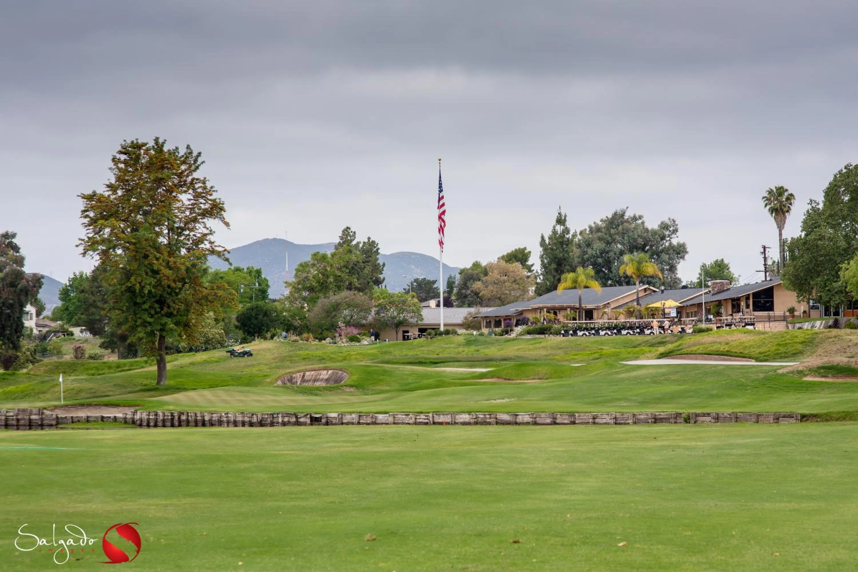 Day in Carlton Oaks Lodge, an Ascend Collection Hotel