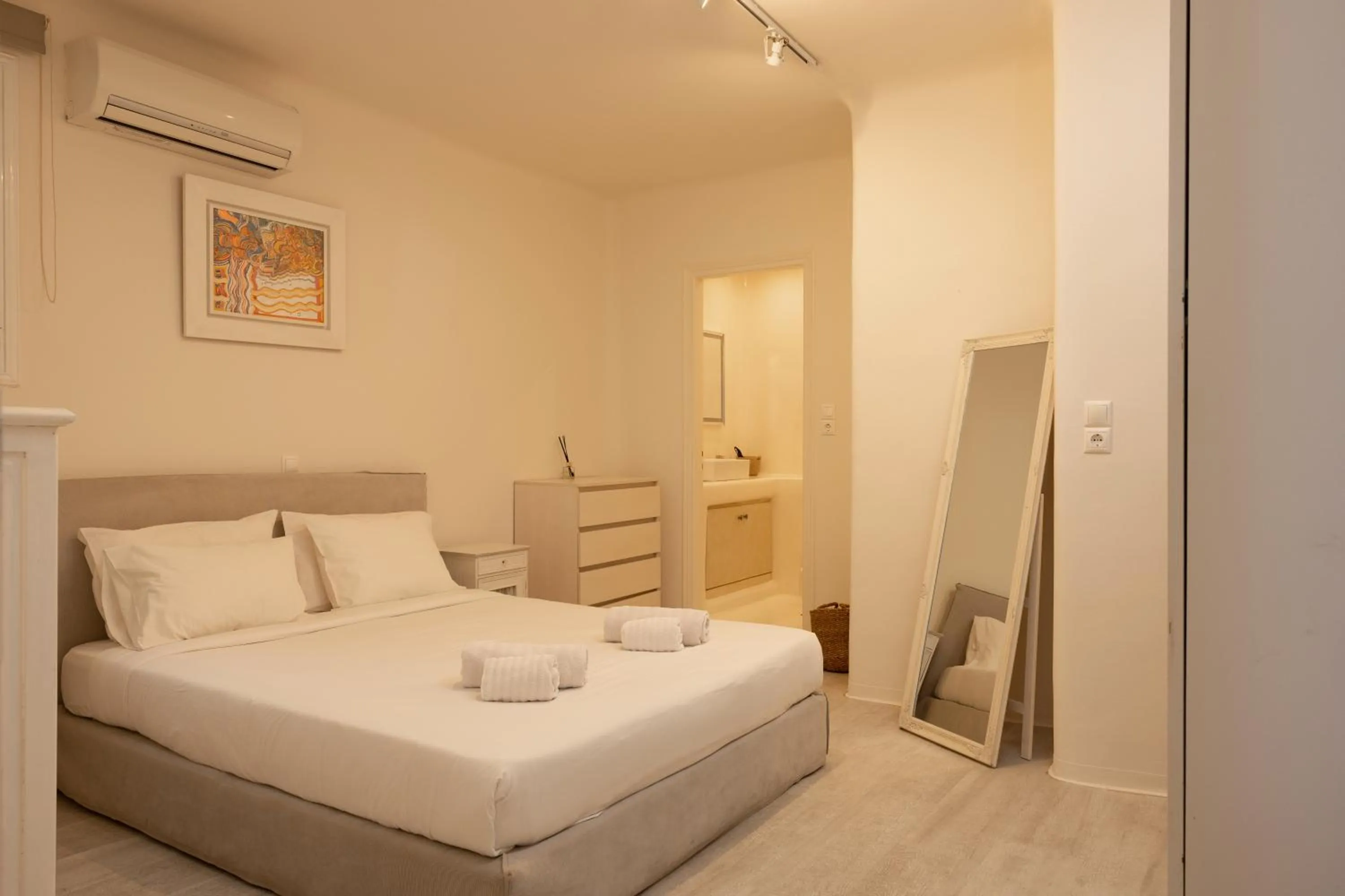 Bedroom, Bed in Amaris Mykonian Residence