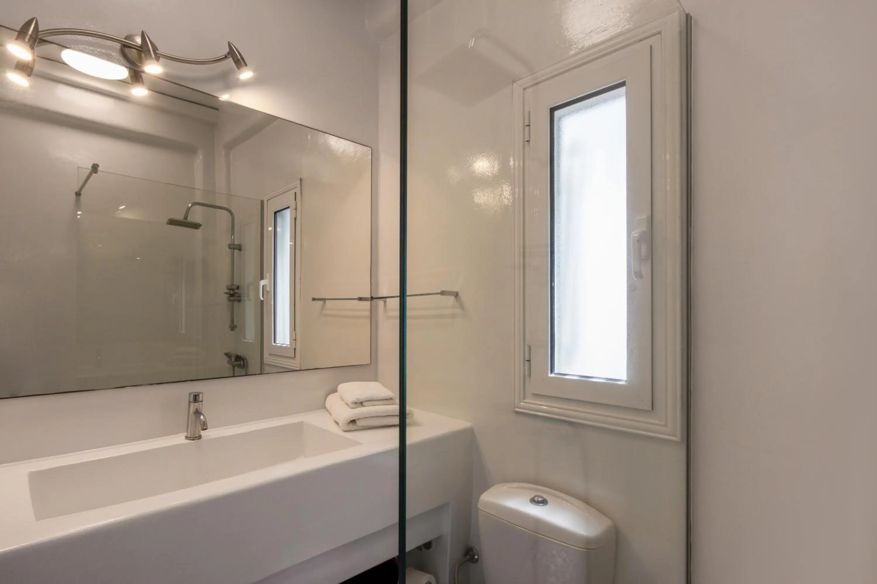 Amaris Mykonian Residence