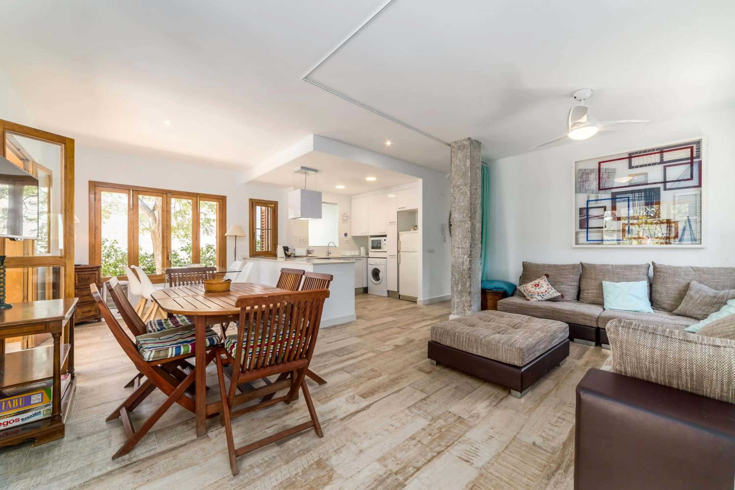 TV and multimedia in Travel Habitat Benicassim