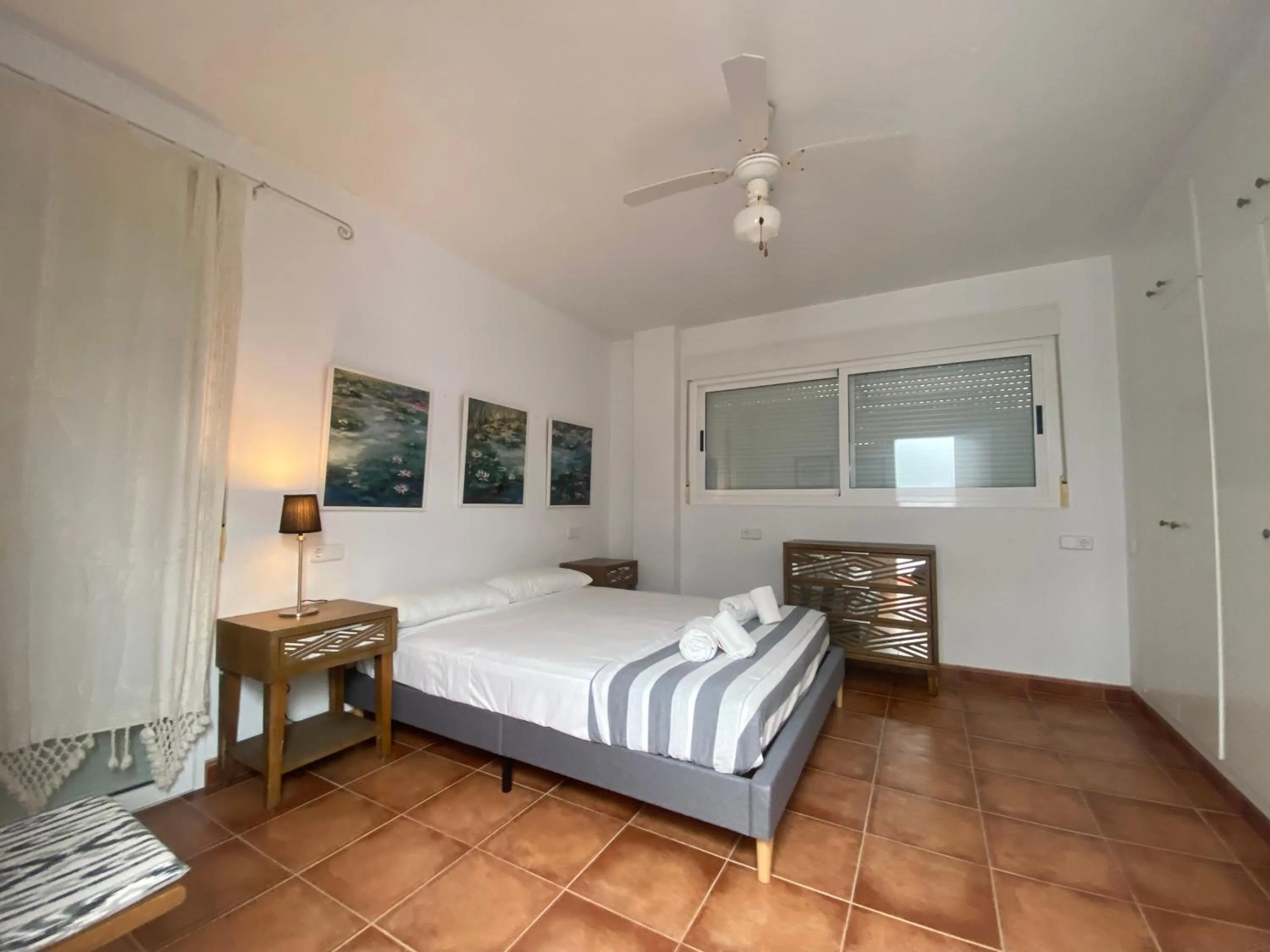 Bed in Travel Habitat Benicassim