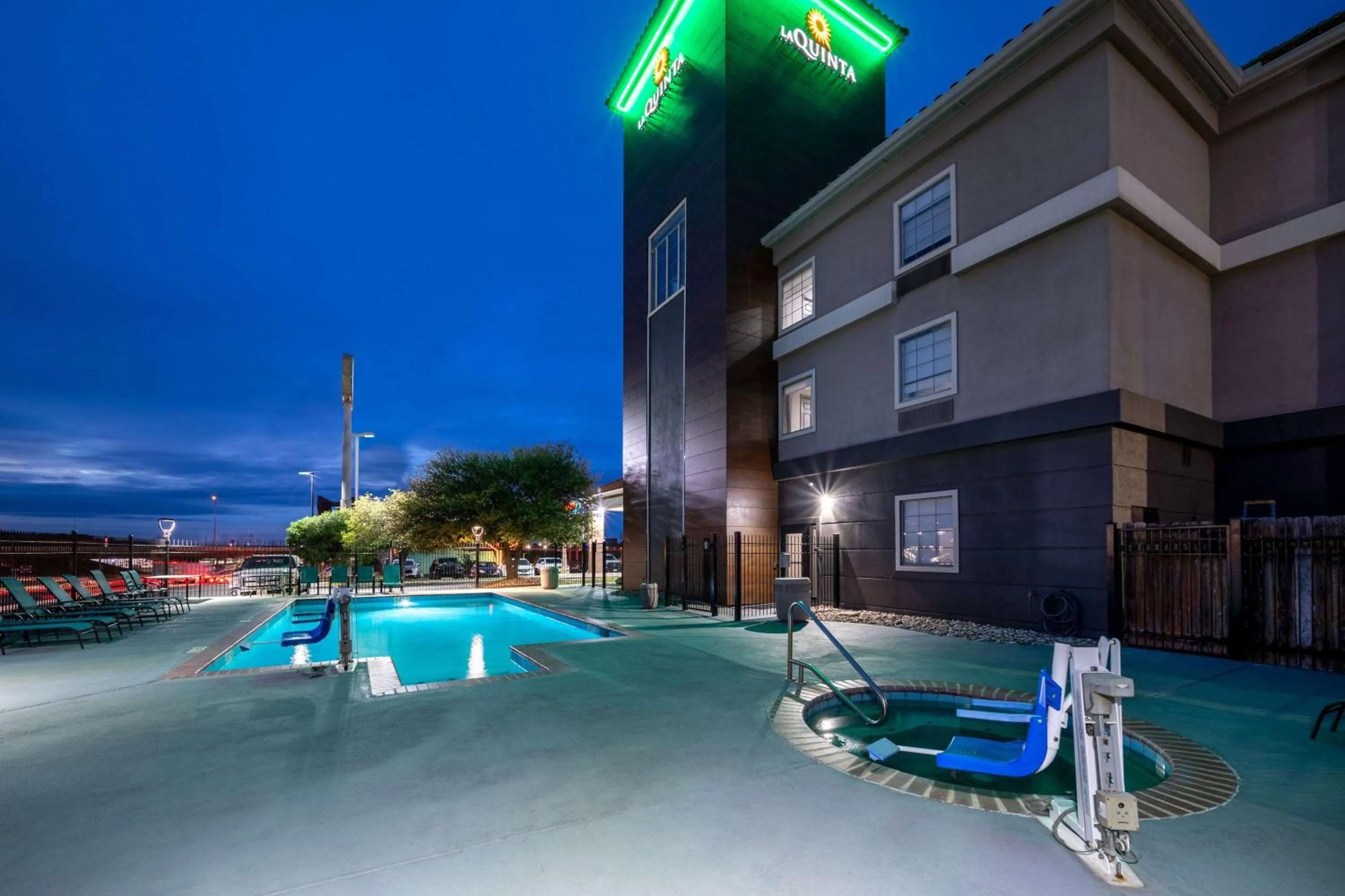 Pool view in La Quinta by Wyndham New Braunfels