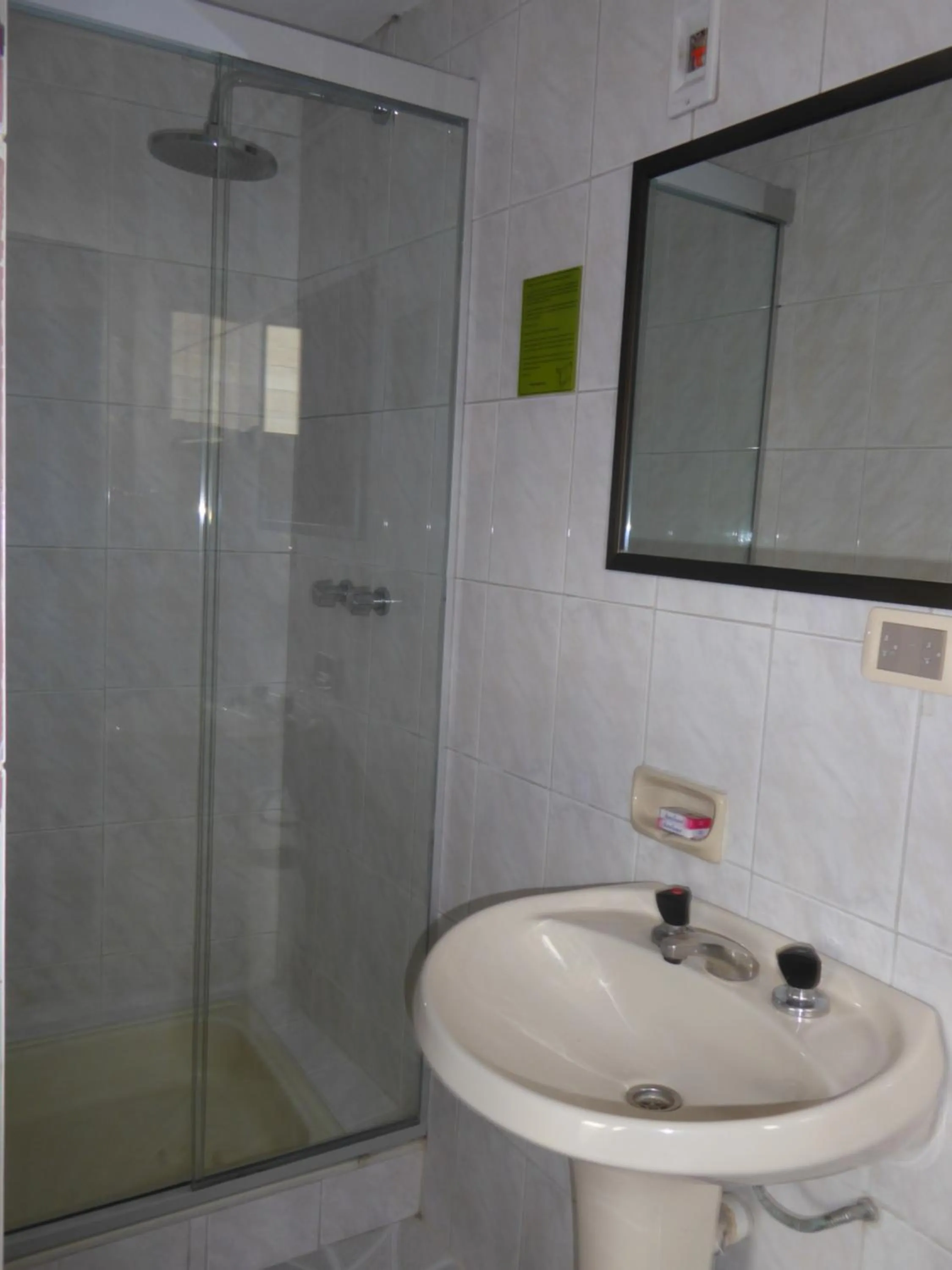 Bathroom in Hotel Sagarnaga