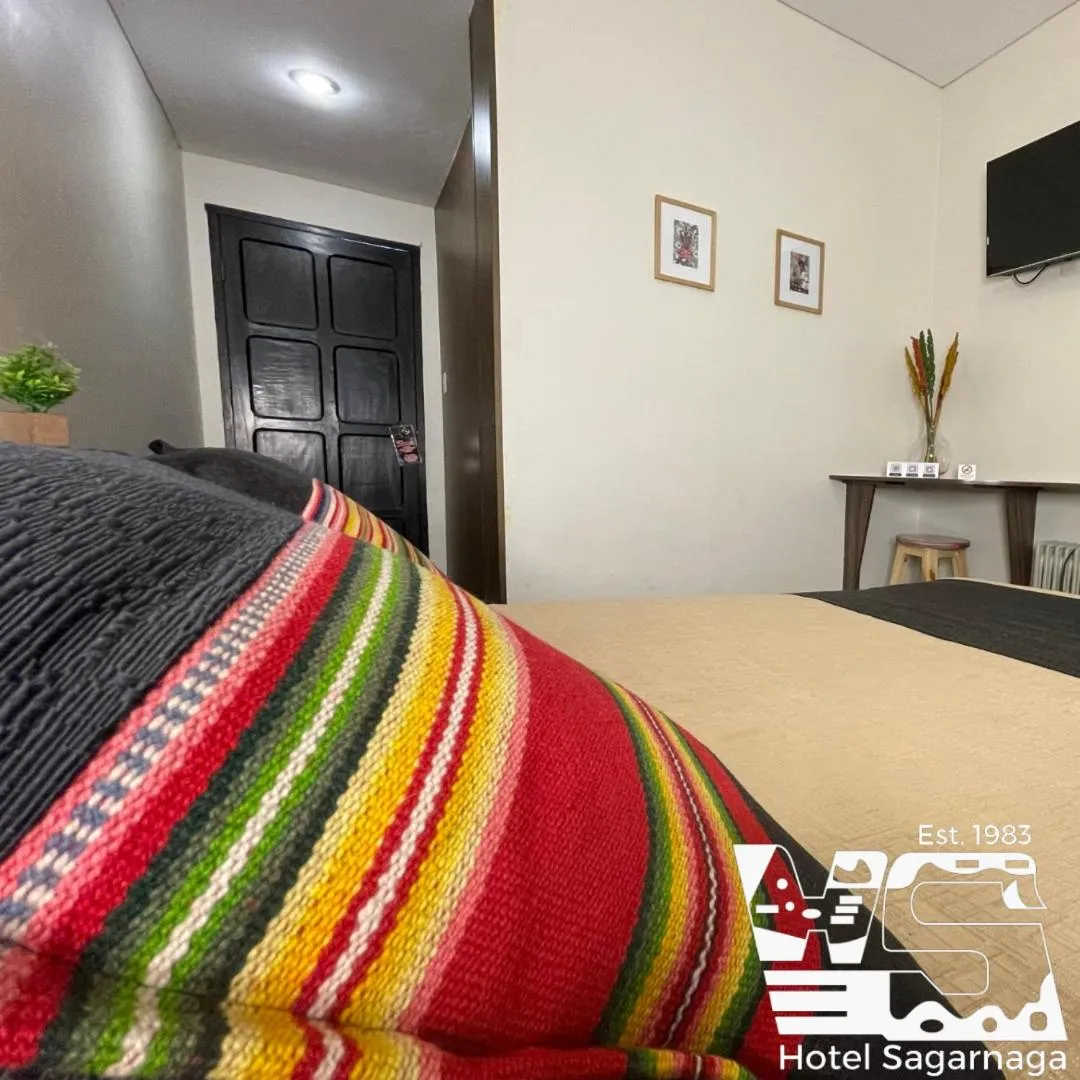 Bedroom, Bed in Hotel Sagarnaga