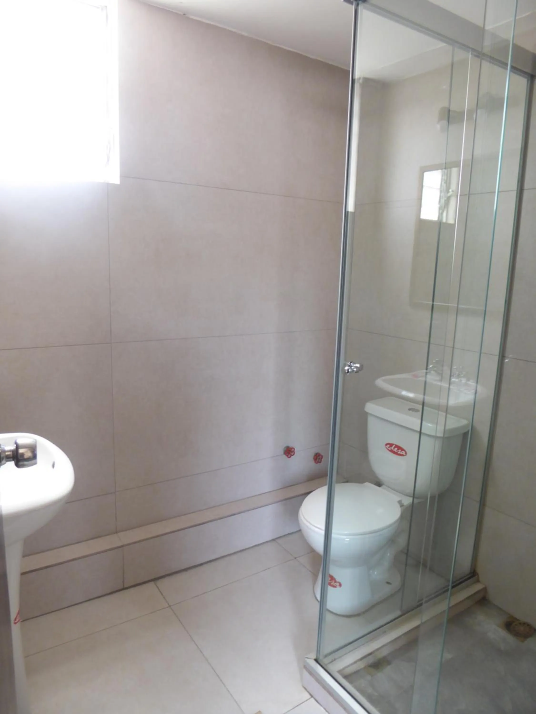 Bathroom in Hotel Sagarnaga