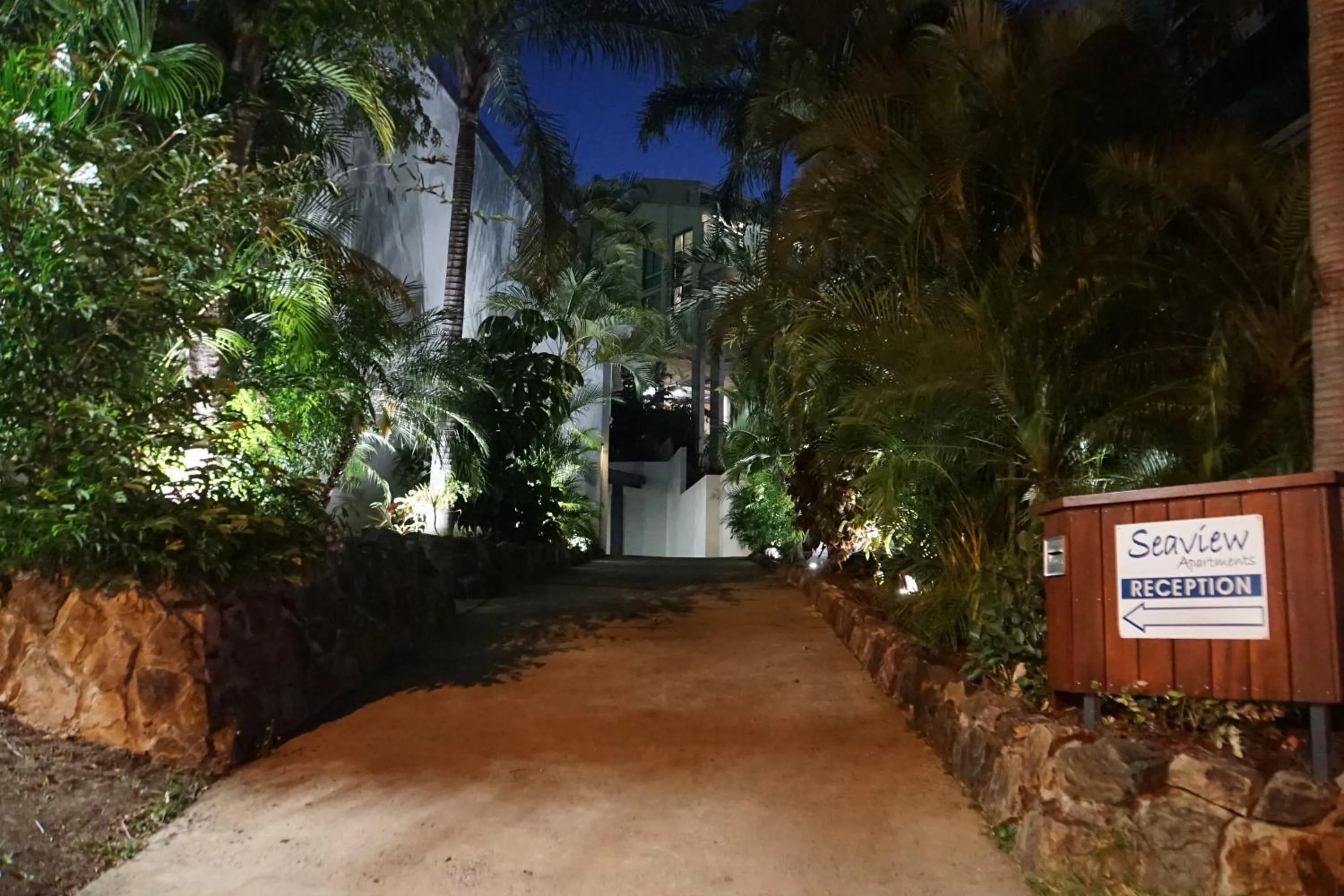 Property building in Airlie Seaview Apartments