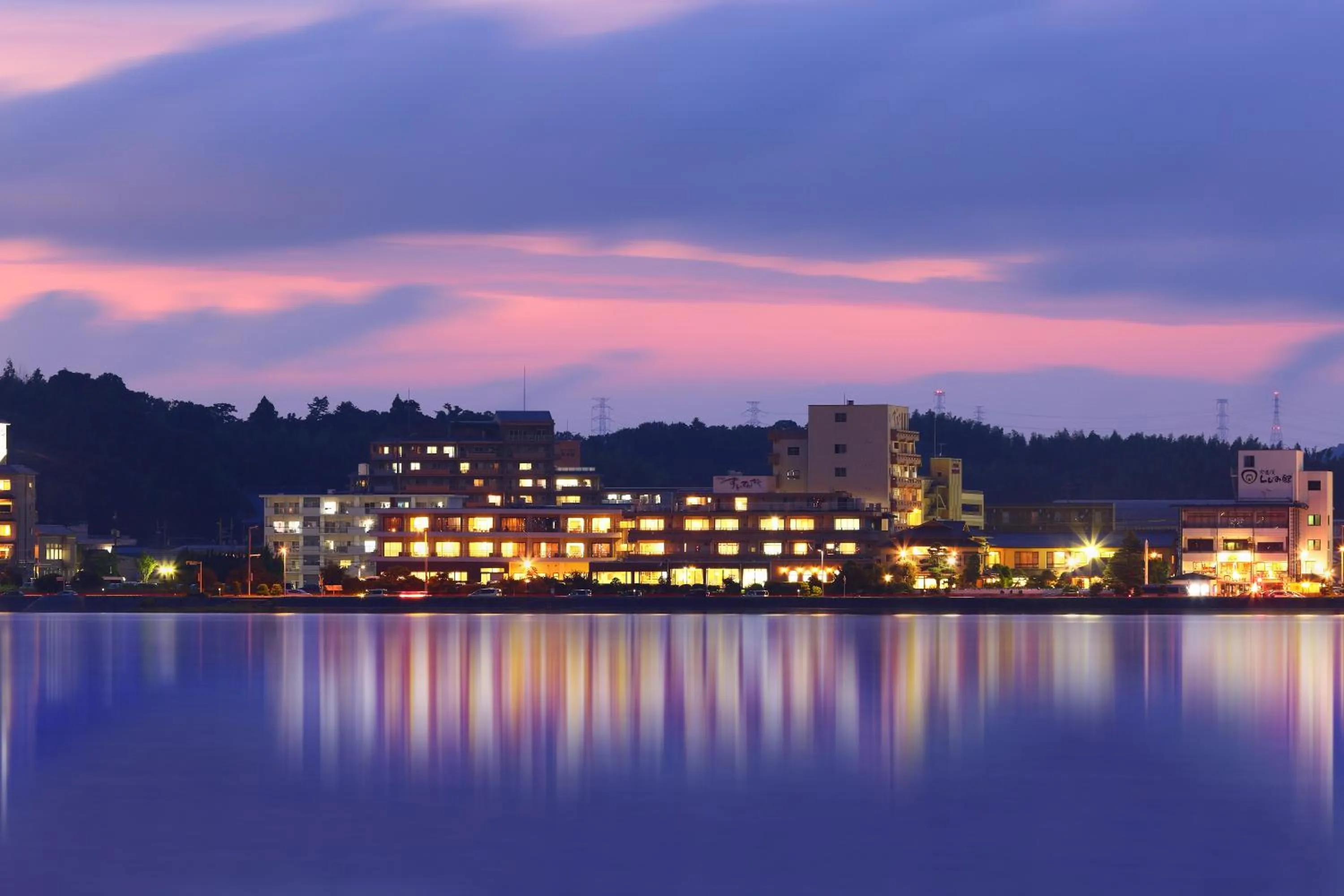 Property building in Ryokan Yukeikohan Suitenkaku