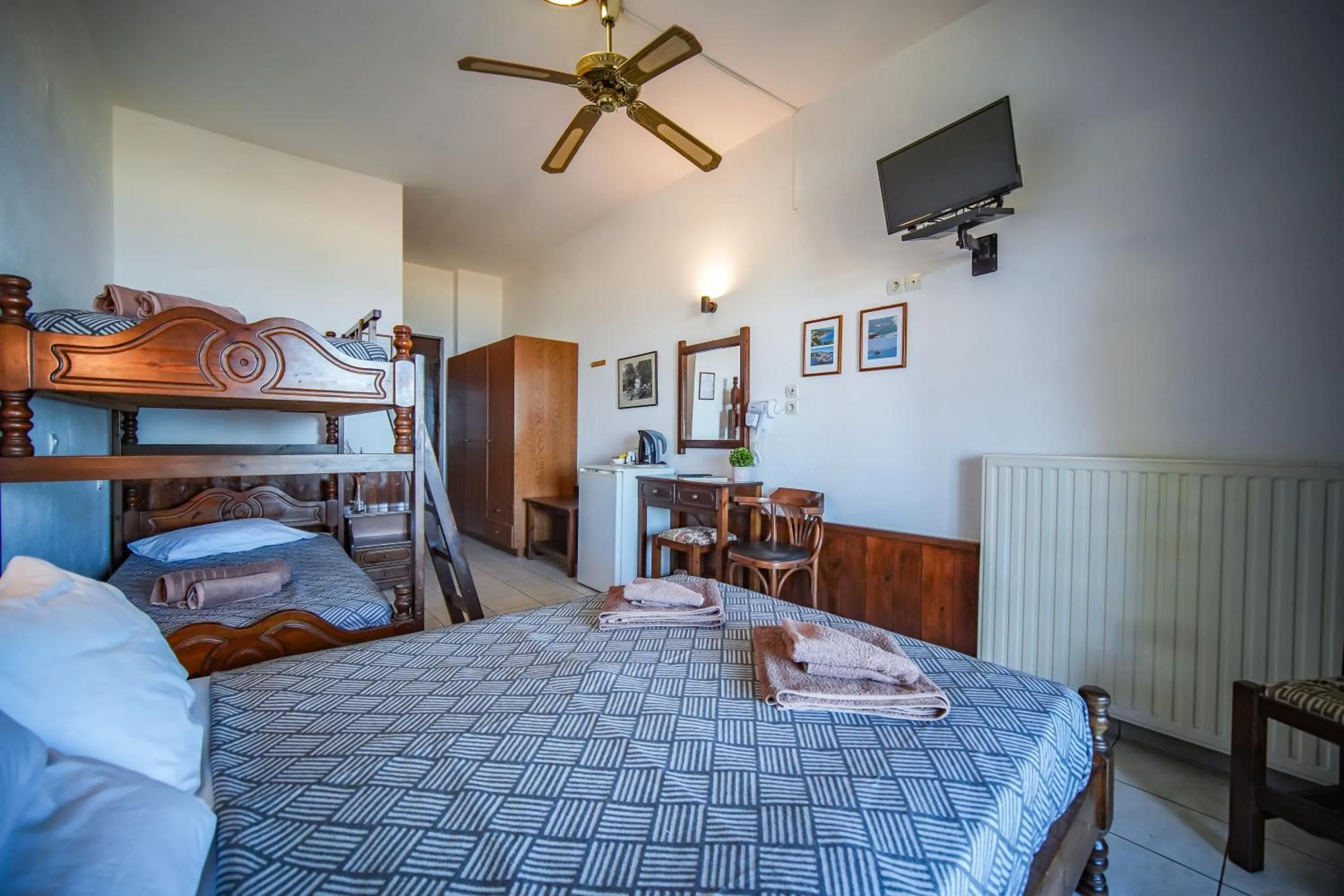 Bed in Hotel Hagiati