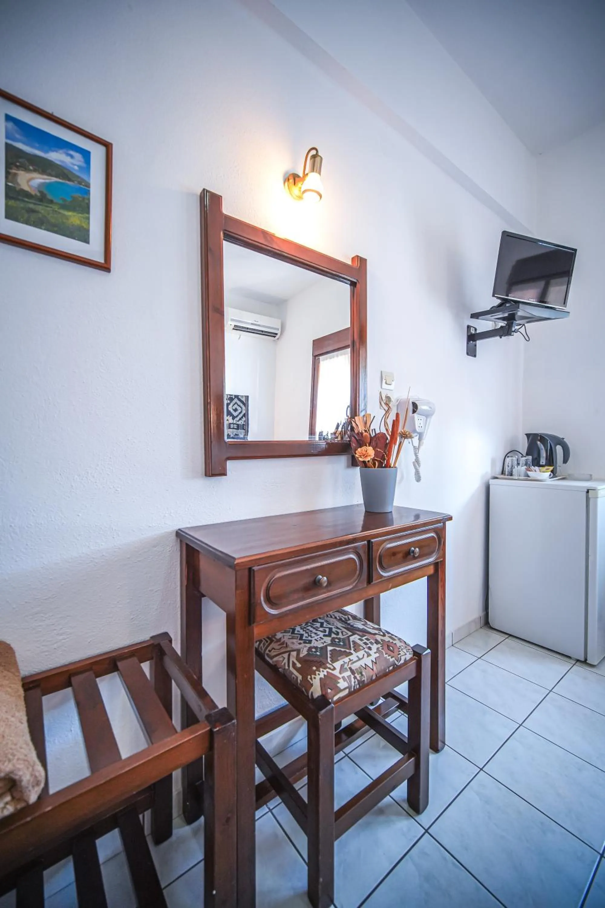 TV and multimedia in Hotel Hagiati