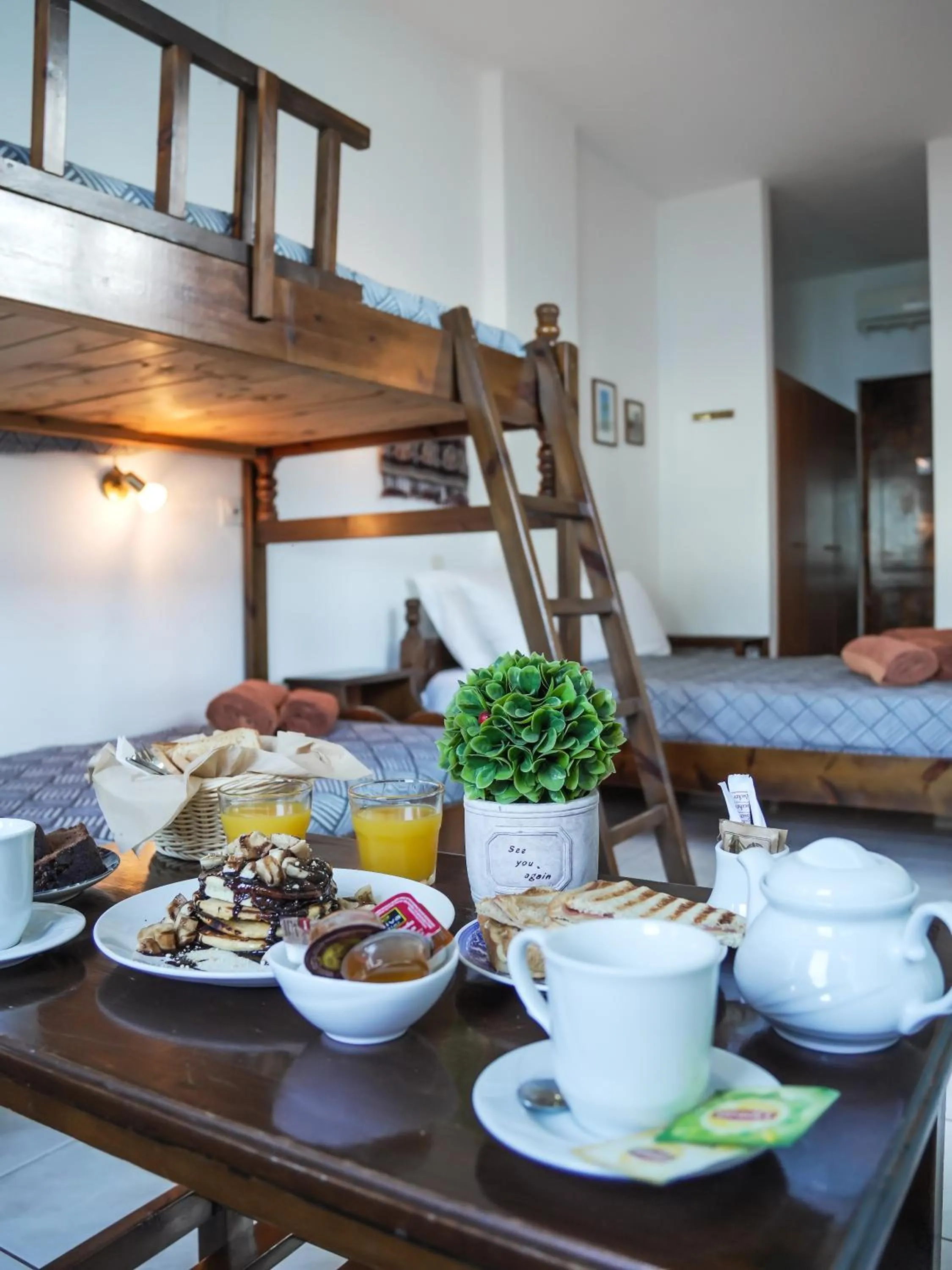 Food and drinks in Hotel Hagiati