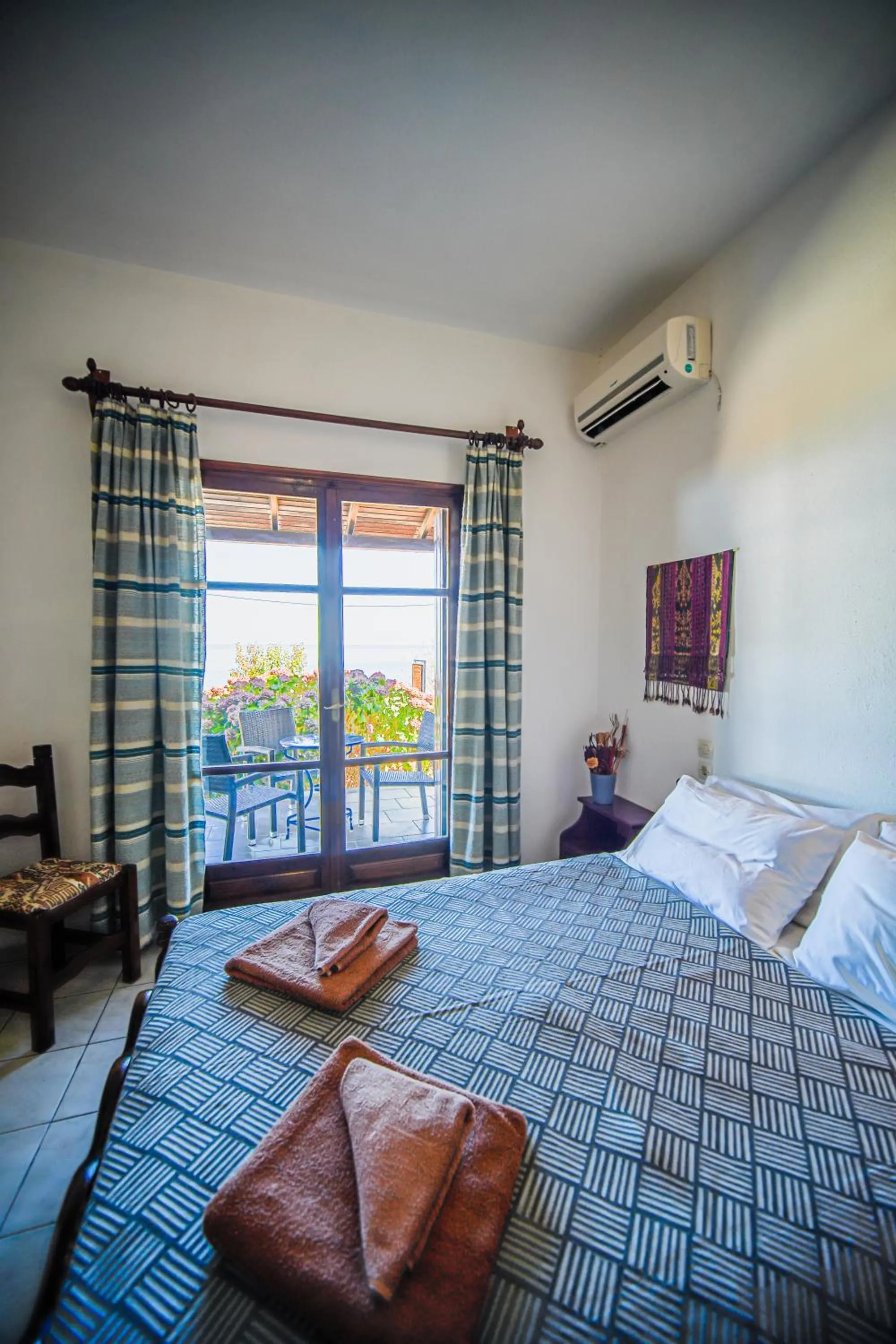 Bed in Hotel Hagiati