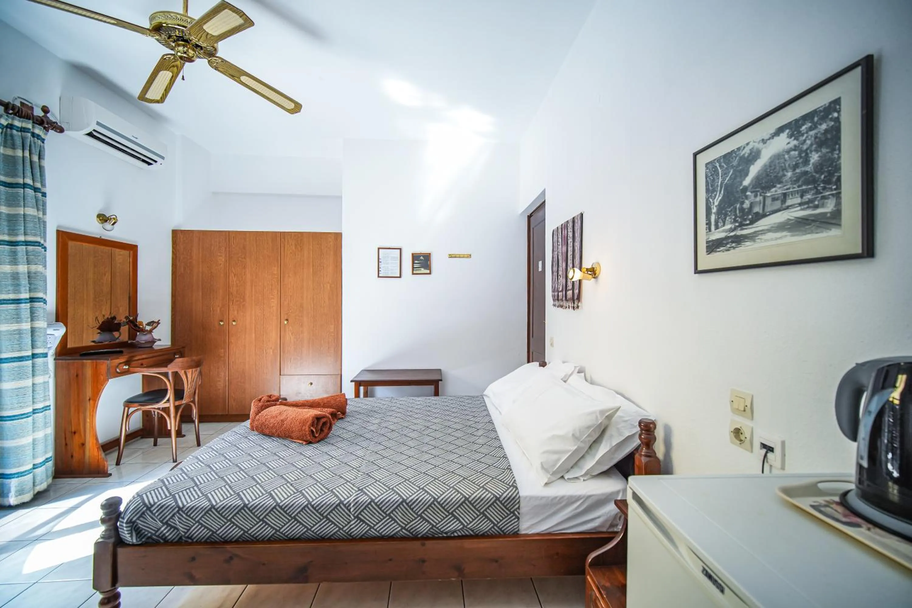 Bed in Hotel Hagiati